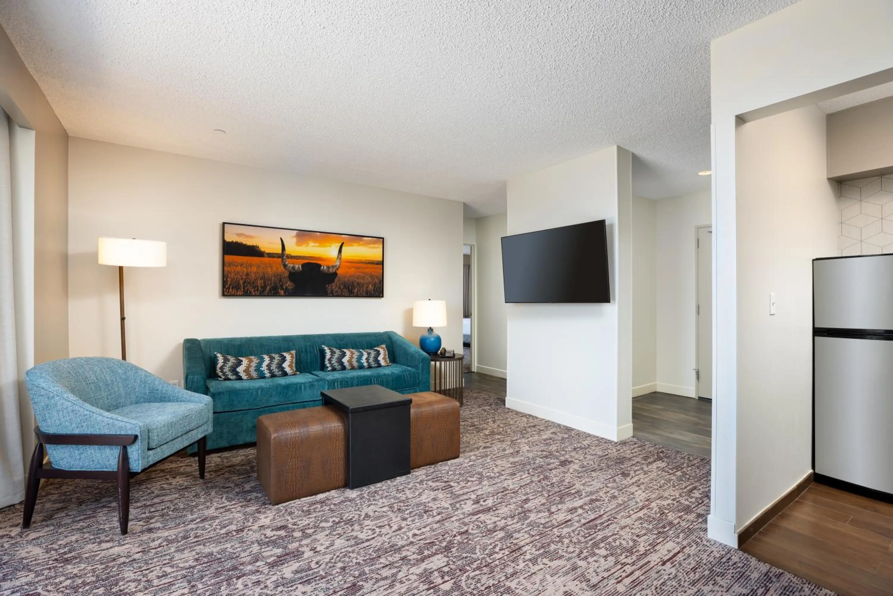 Living room in DoubleTree Suites by Hilton Austin Downtown Capitol