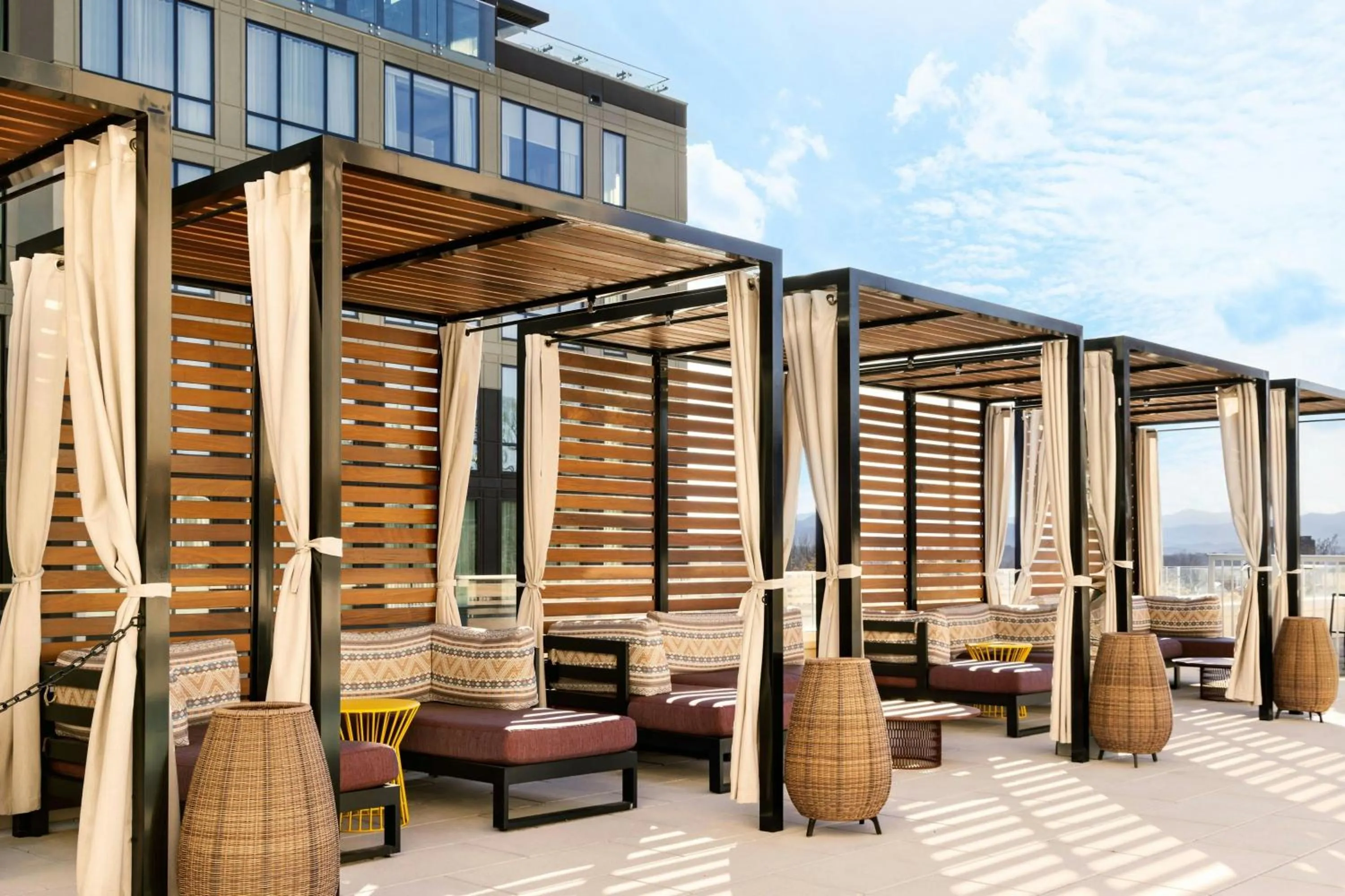 Swimming pool in Aloft Asheville Downtown