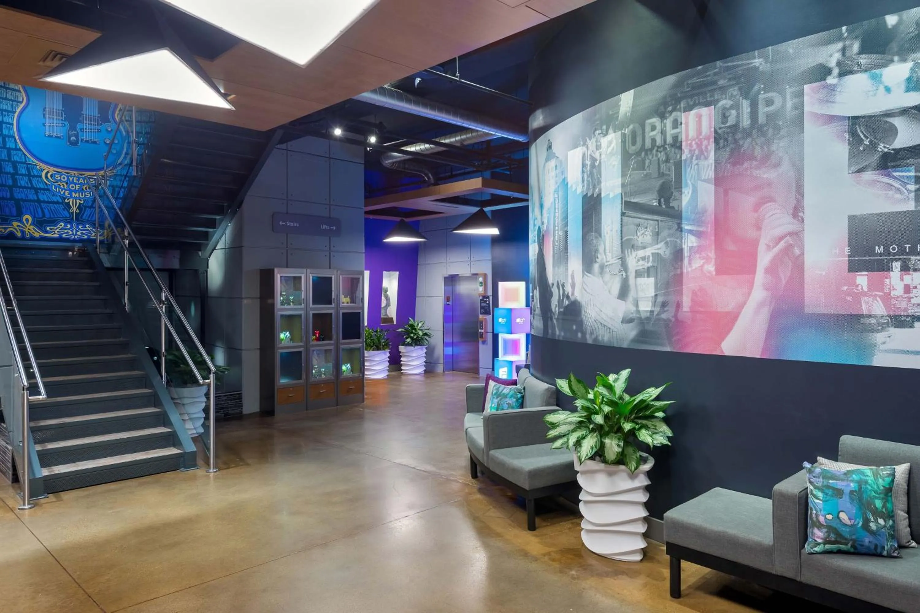 Lobby or reception in Aloft Asheville Downtown