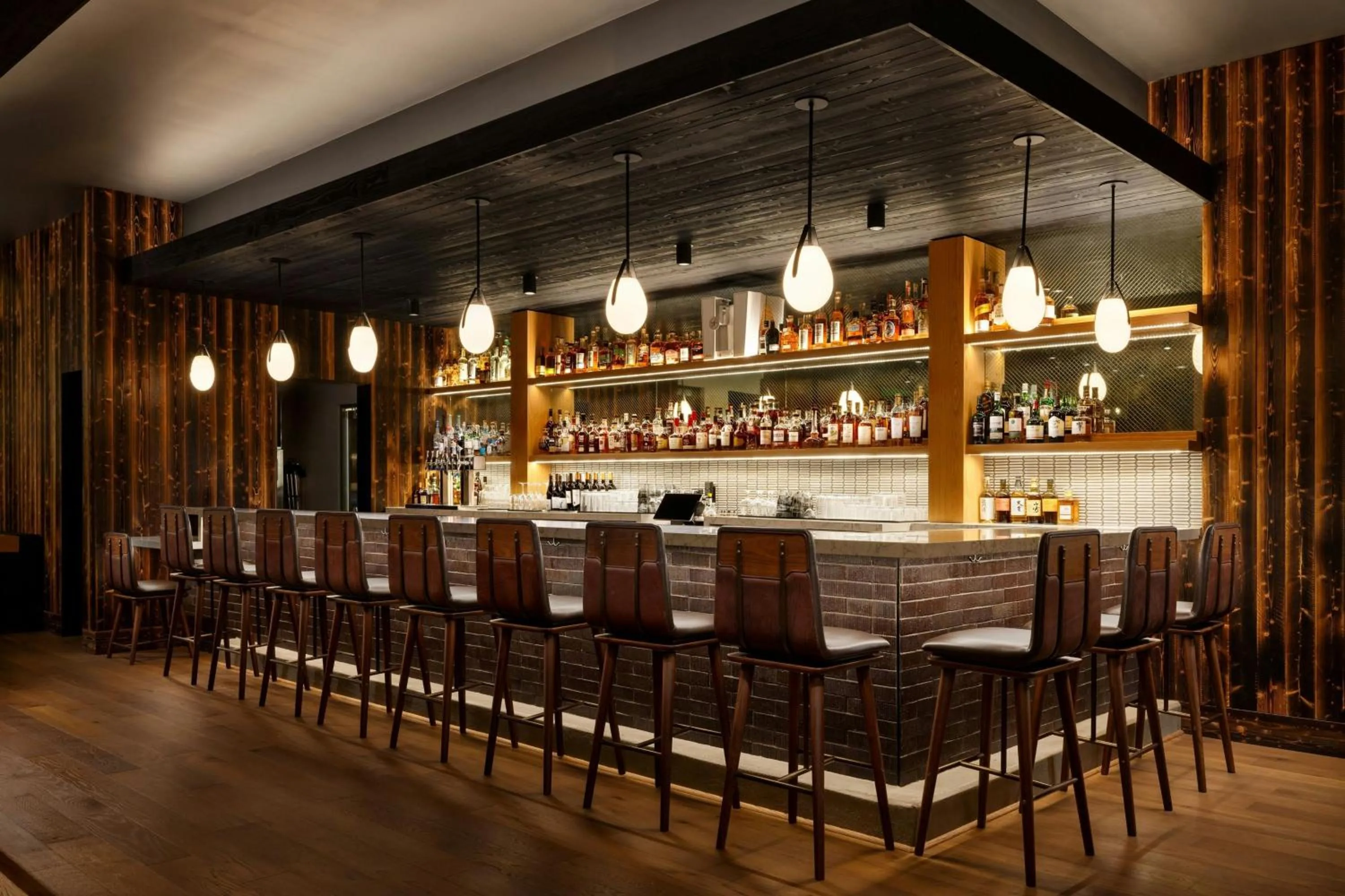 Lounge or bar in Aloft Asheville Downtown