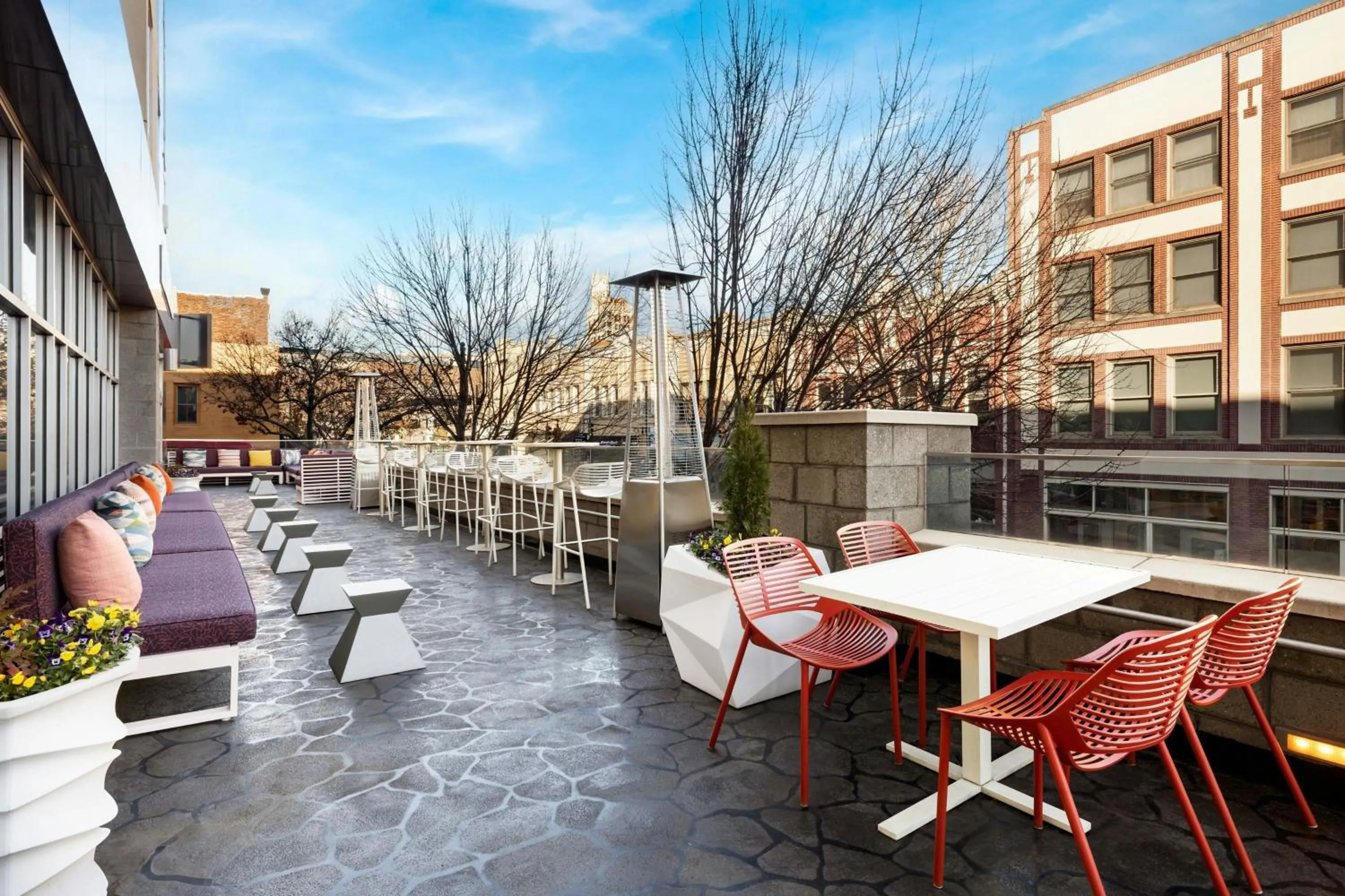 Restaurant/places to eat in Aloft Asheville Downtown