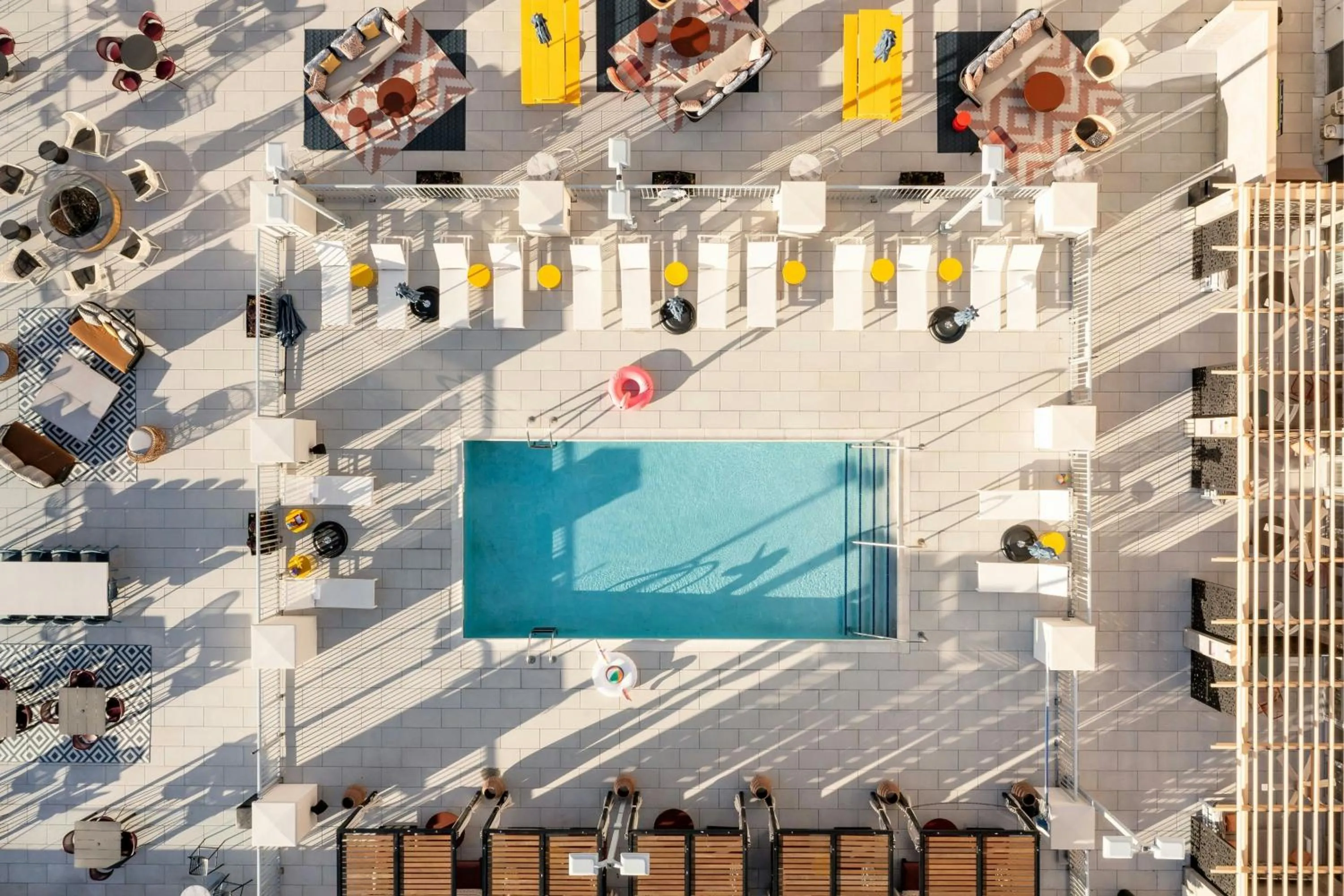 Swimming pool in Aloft Asheville Downtown