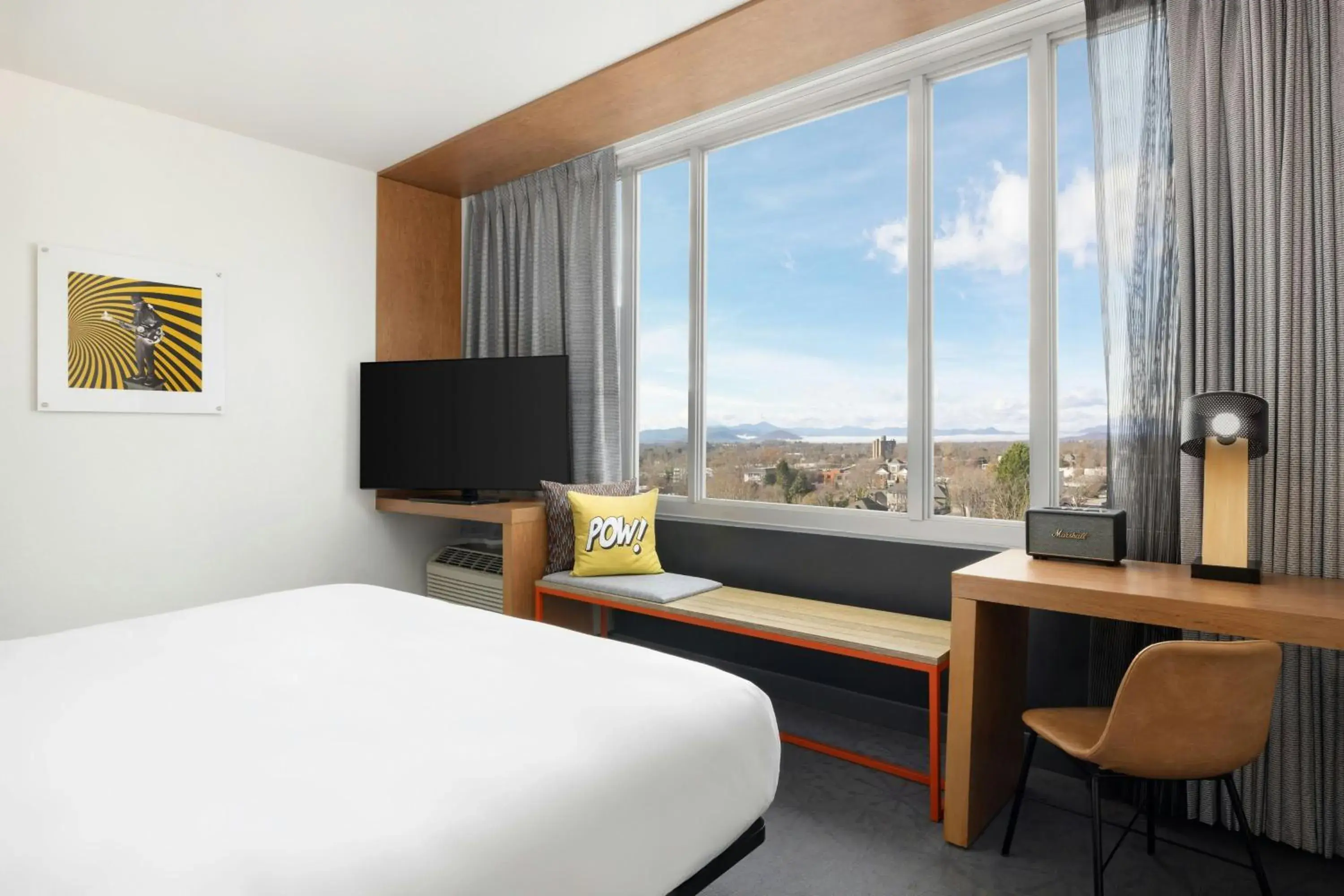 KING ROOM W/MOUNTAIN VIEW in Aloft Asheville Downtown KING ROOM W/MOUNTAIN VIEW in Aloft Asheville Downtown