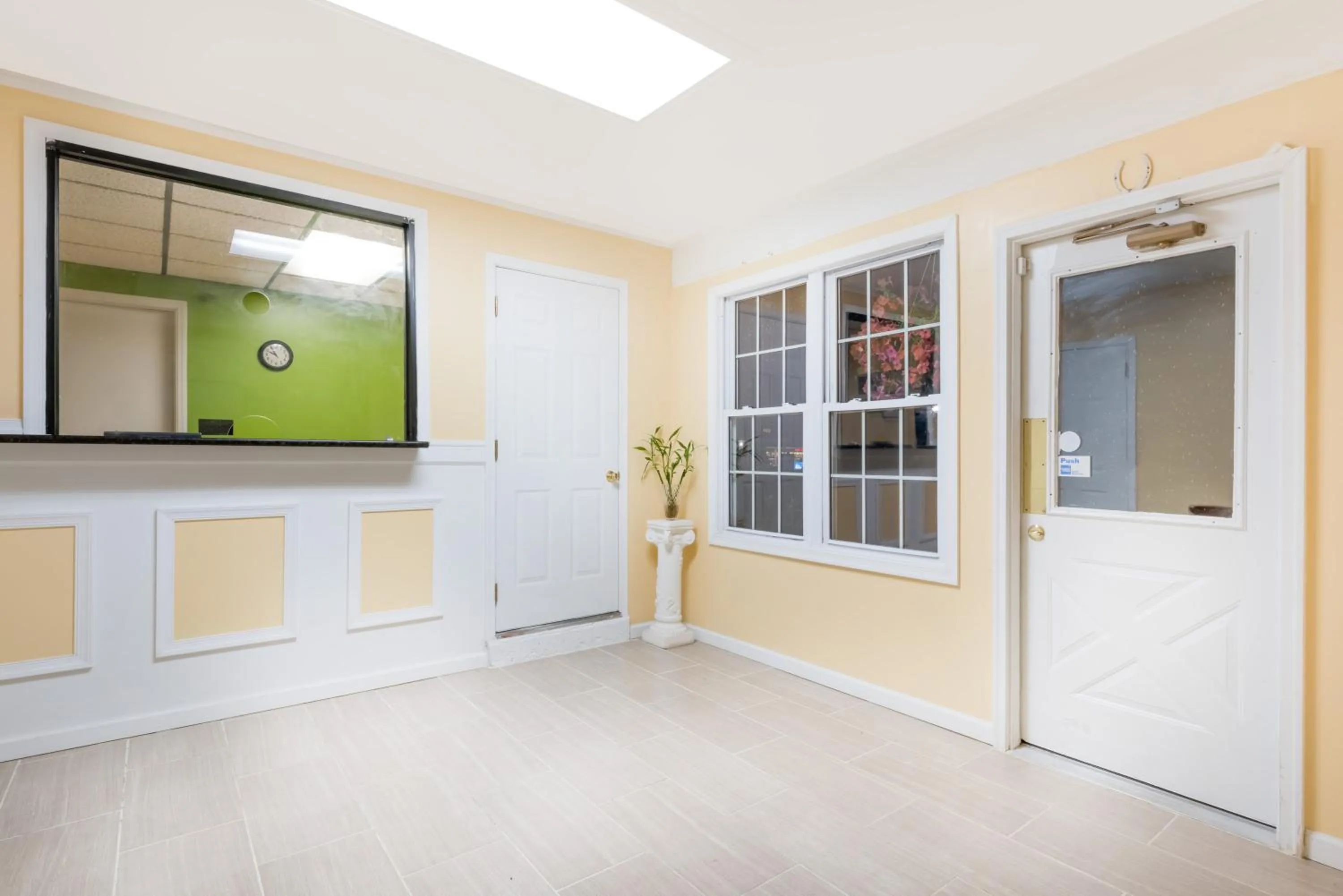 Lobby or reception in Budget Inn Mifflintown