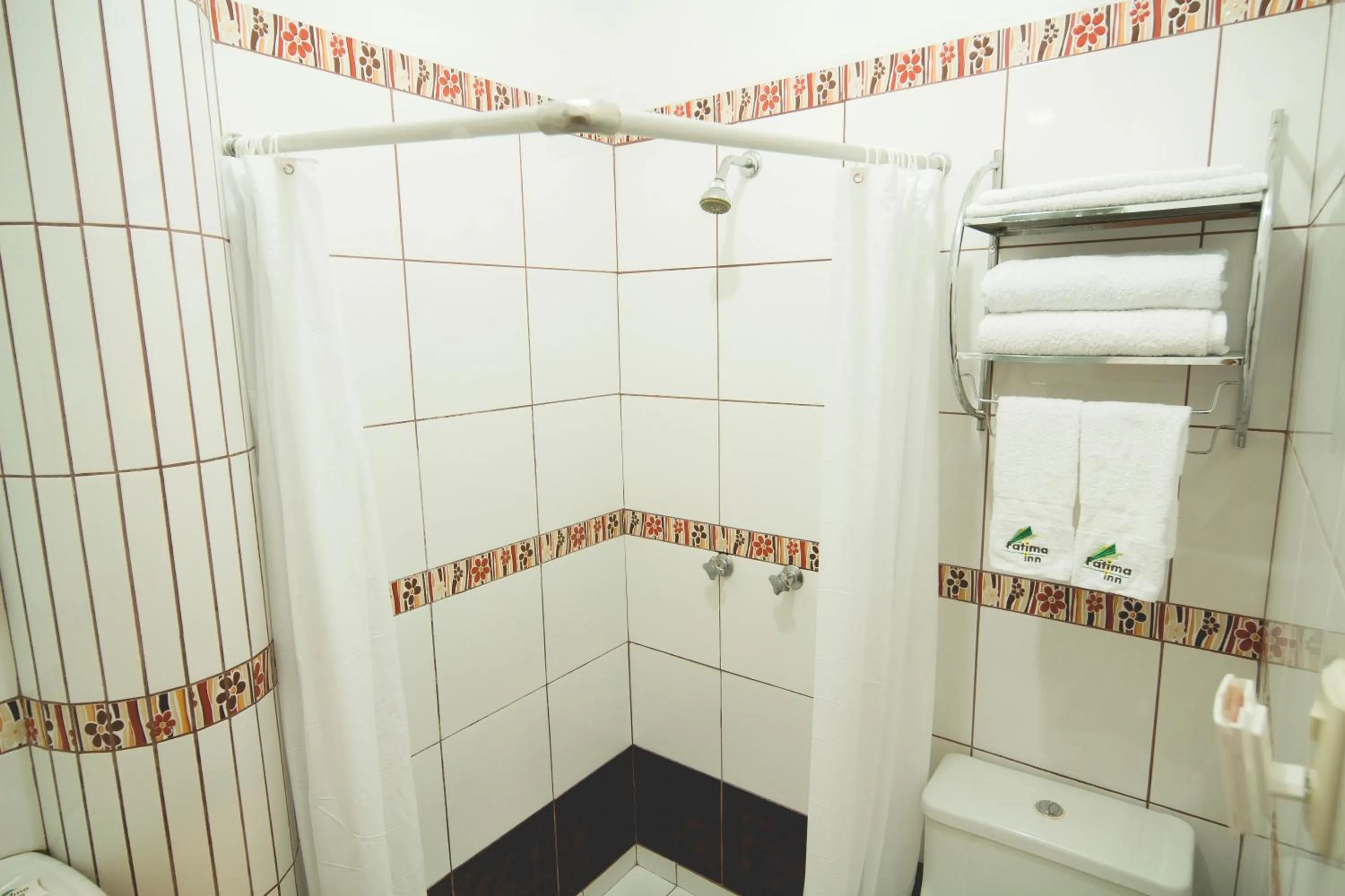 Bathroom in Hotel Fatima Inn