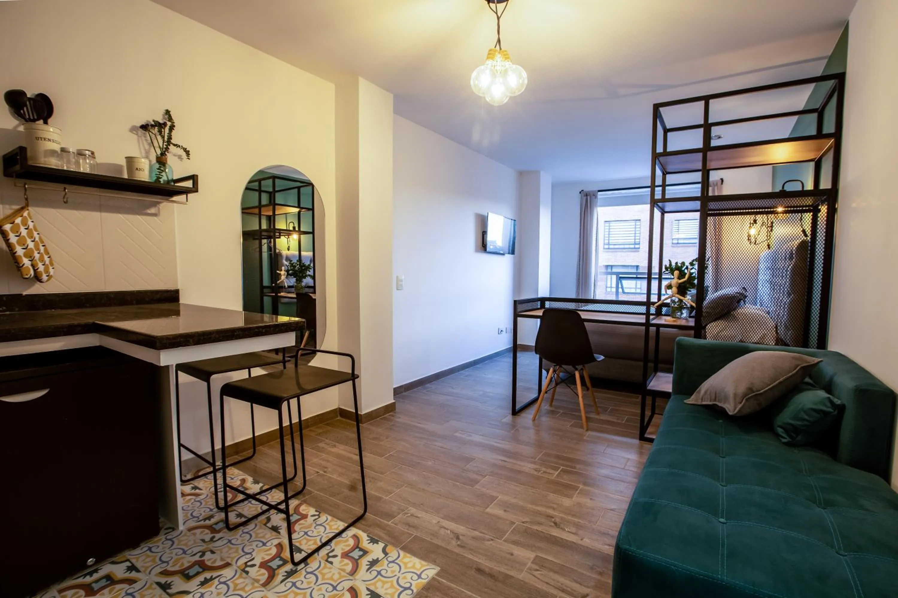 TV and multimedia in 103 Wonderful House