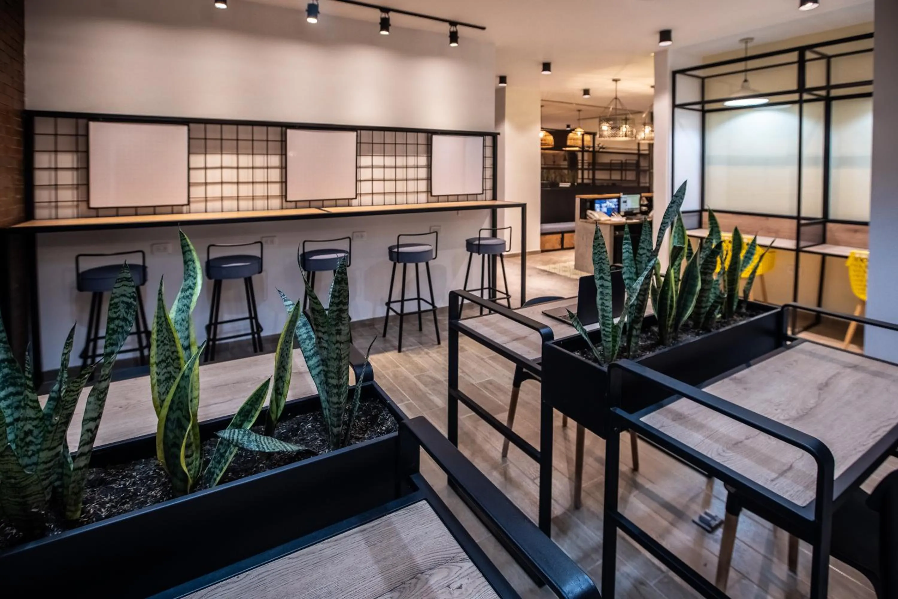 Business facilities in 103 Wonderful House