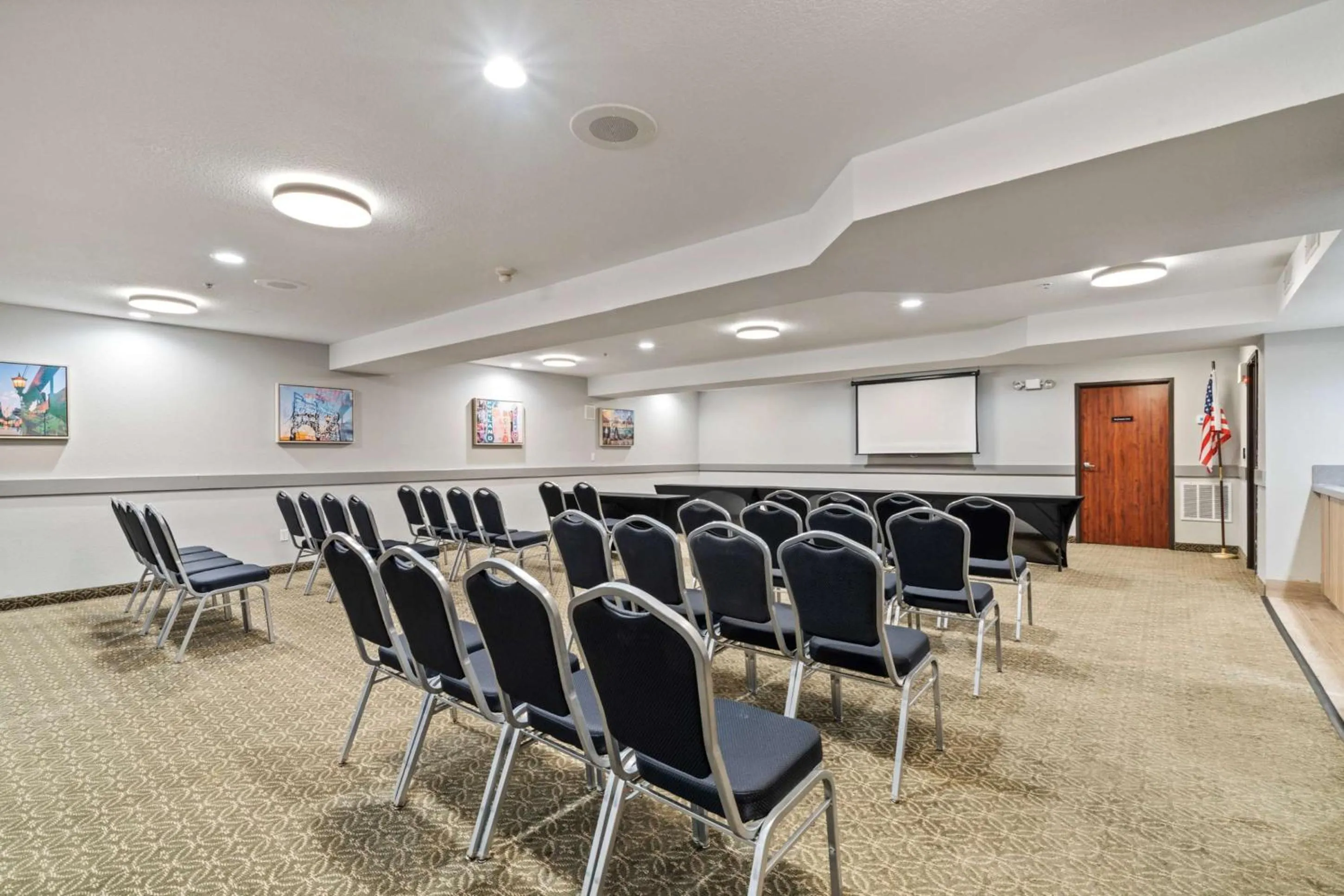 Meeting/conference room in Best Western Lake Oswego Hotel & Suites