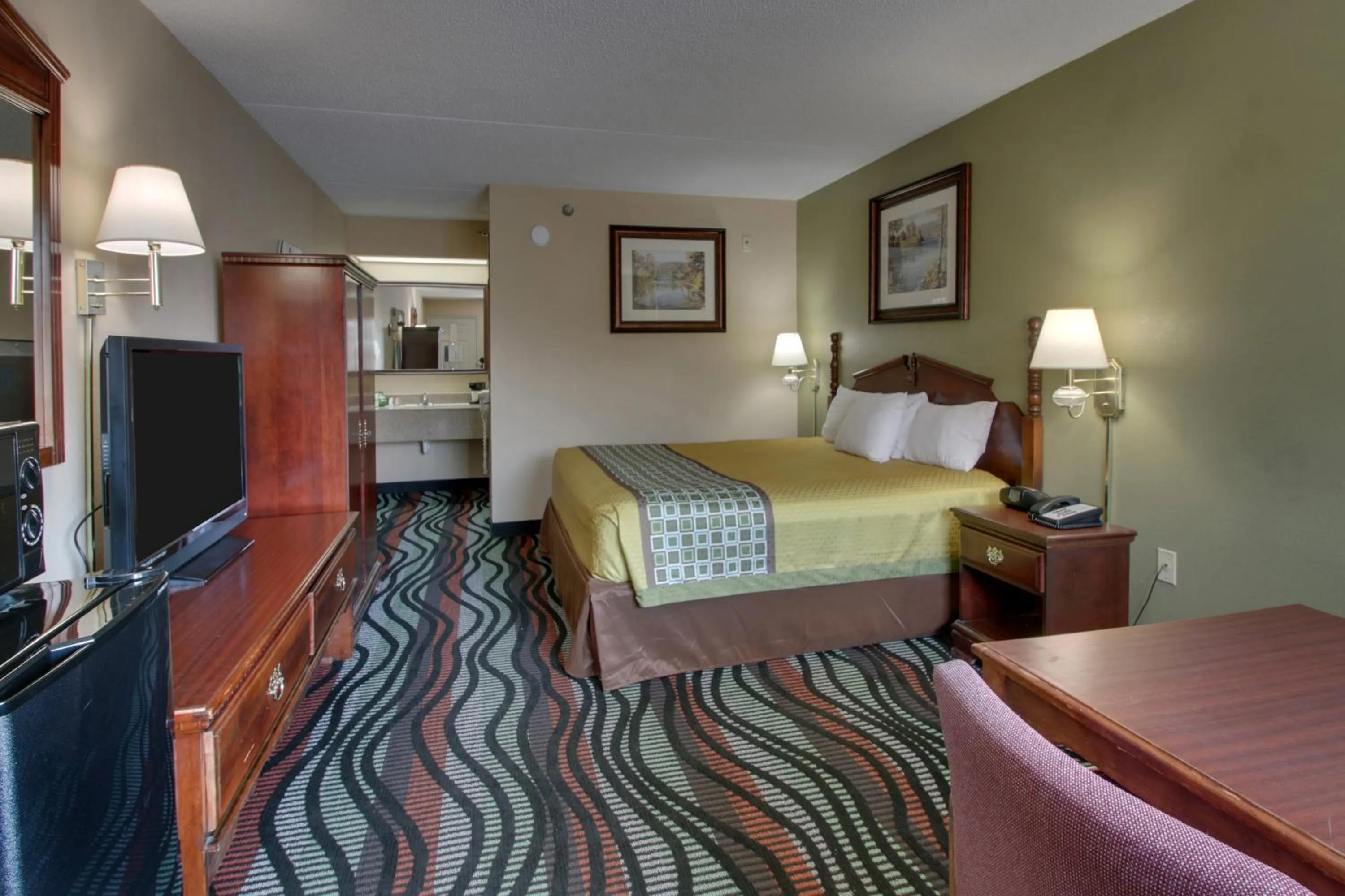 Photo of the whole room, Bed in Angel Inn - Central