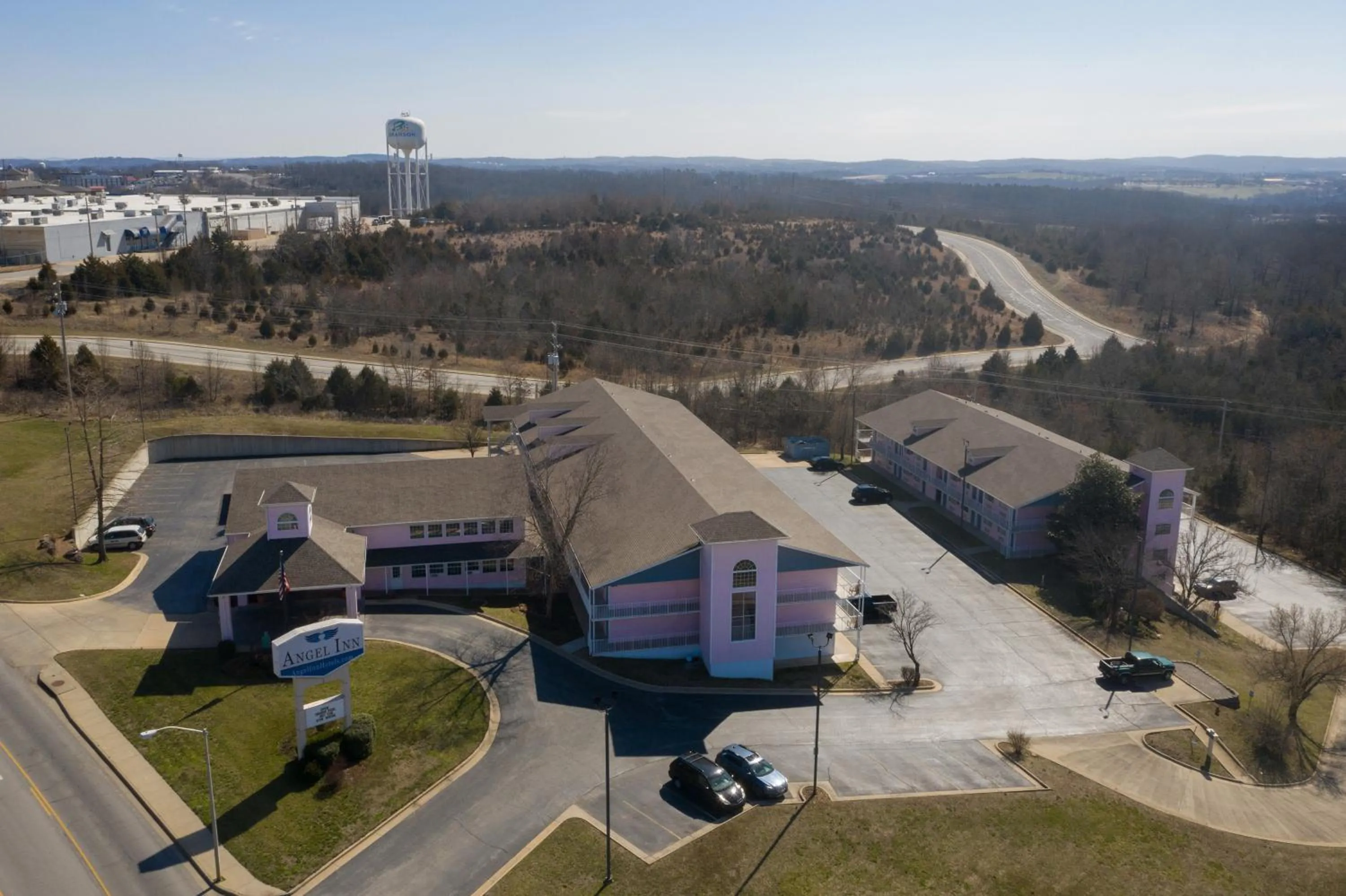 Property building in Angel Inn - Central