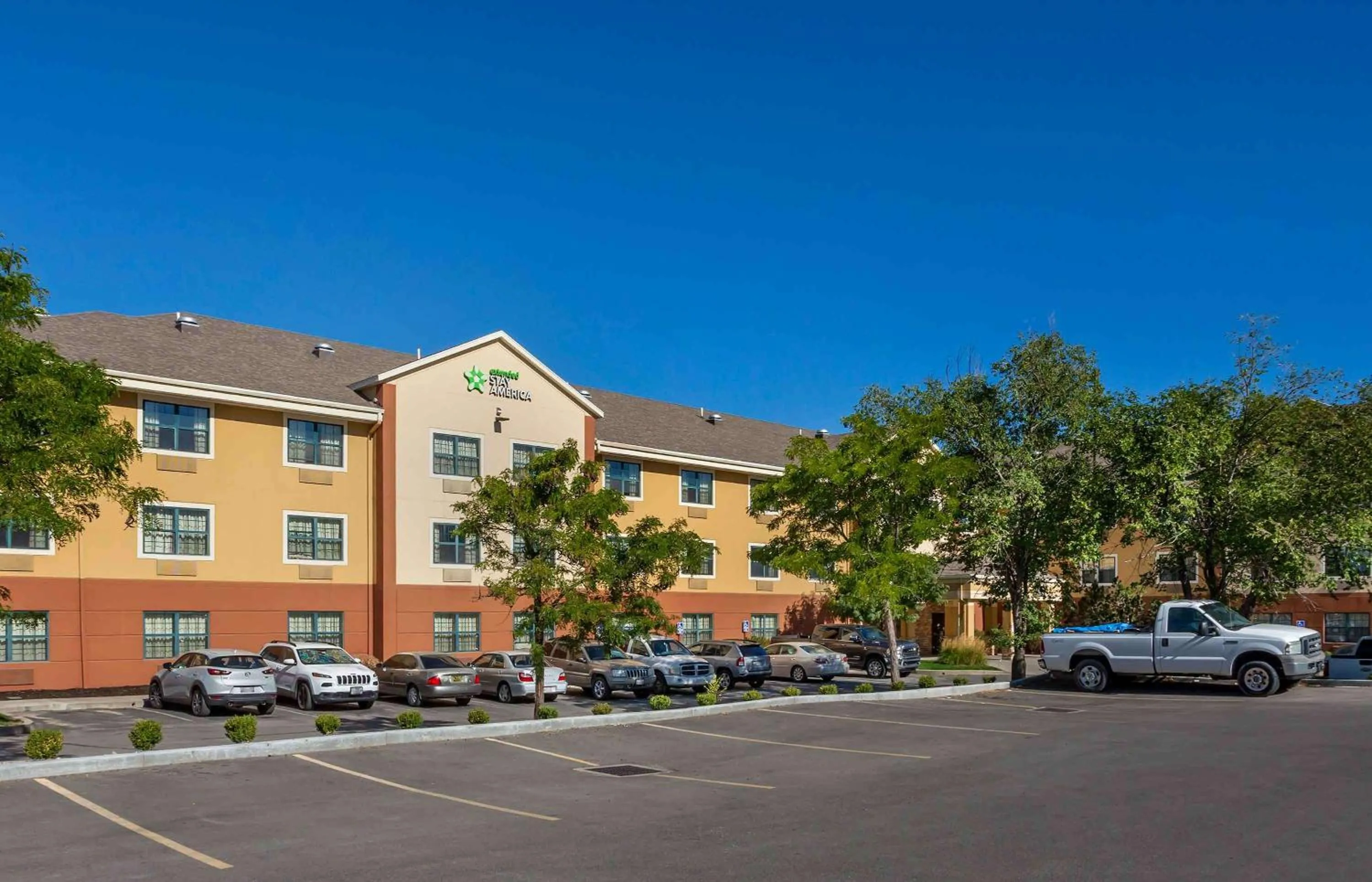 Property building in Extended Stay America Select Suites - Salt Lake City - Union Park