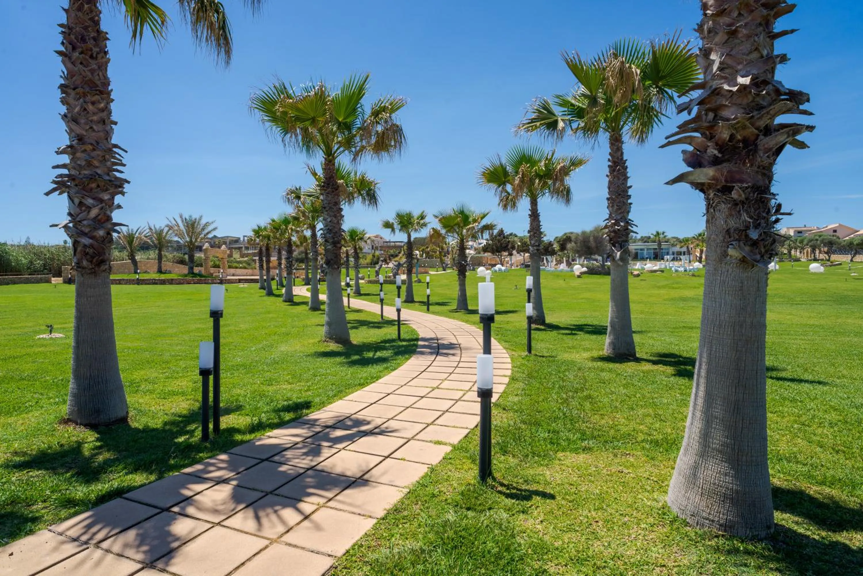 Garden in Hotel Capo Campolato