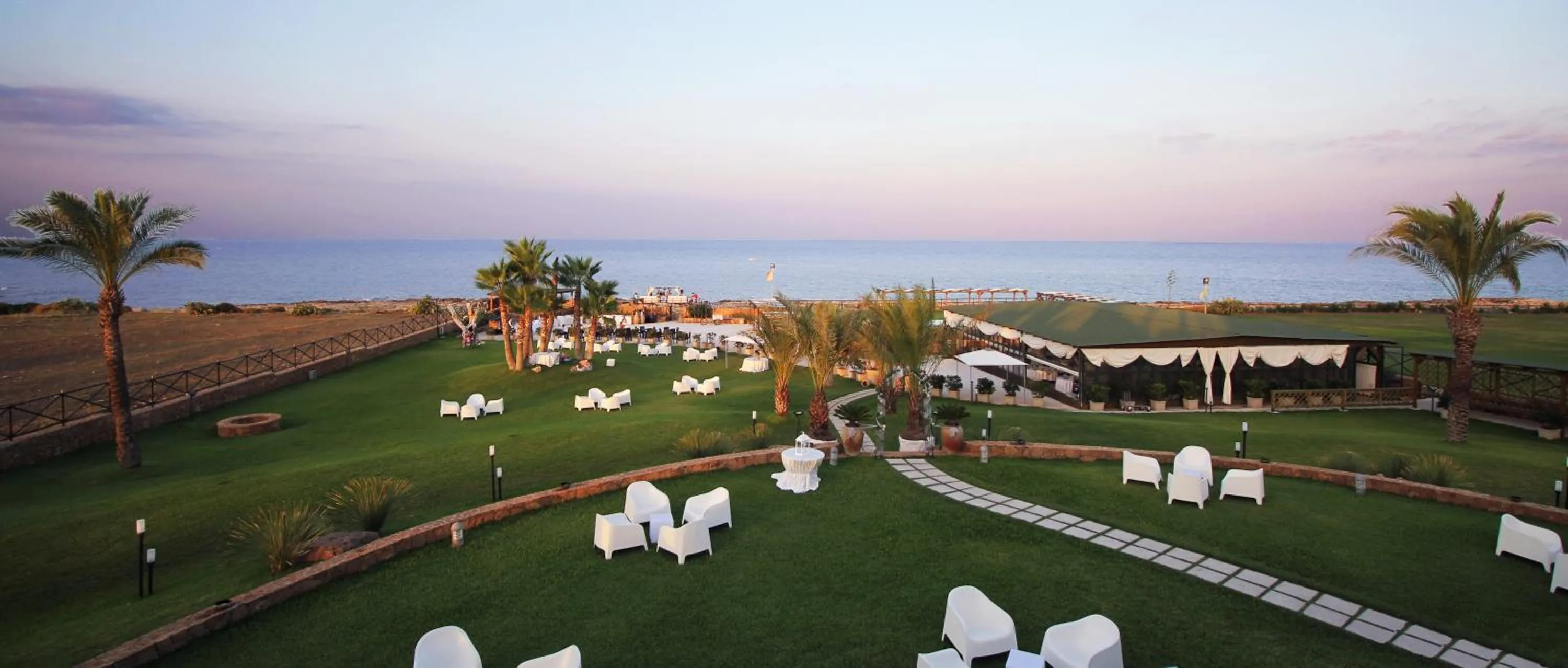 Garden in Hotel Capo Campolato