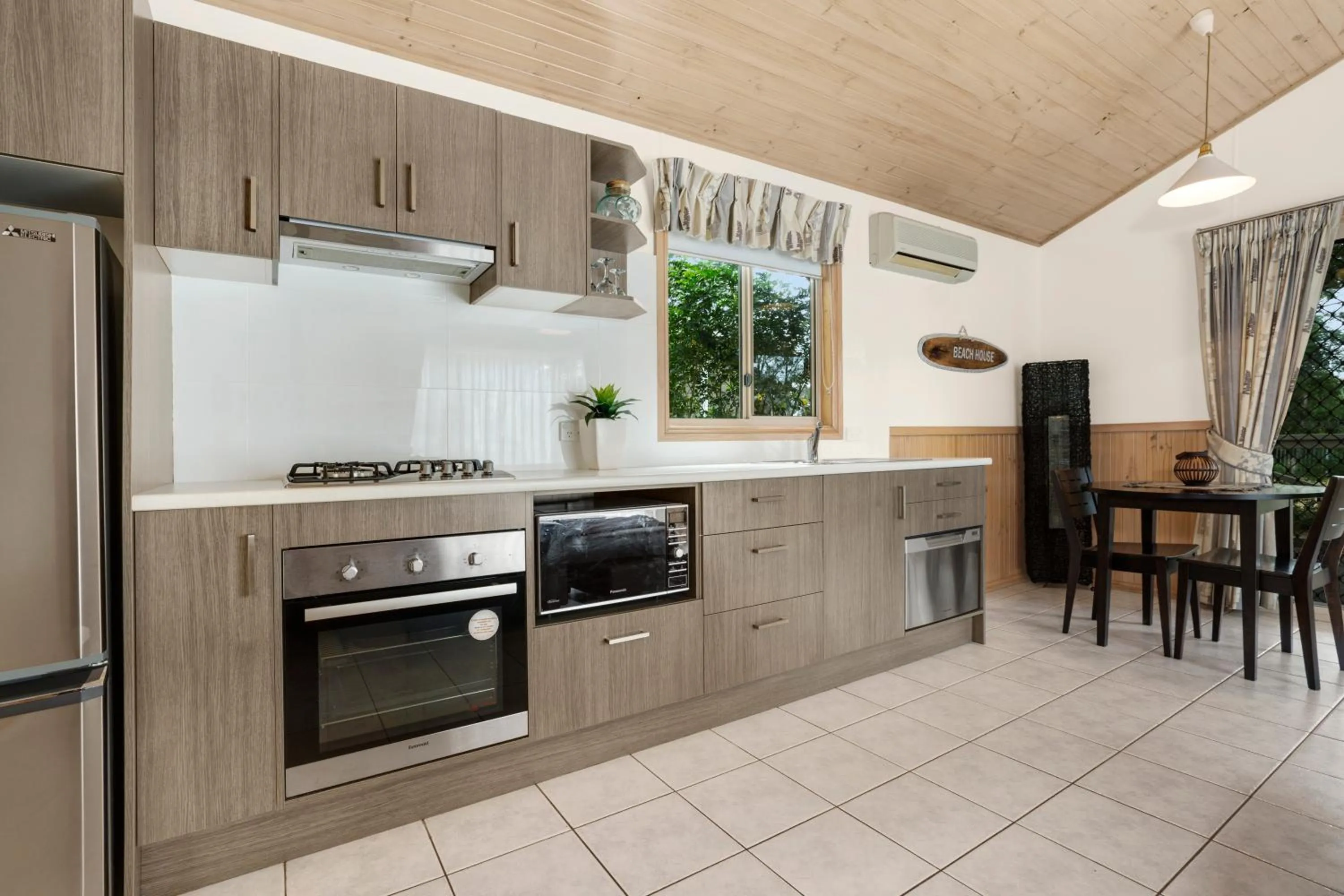Dining area in Seven Mile Beach Holiday Park