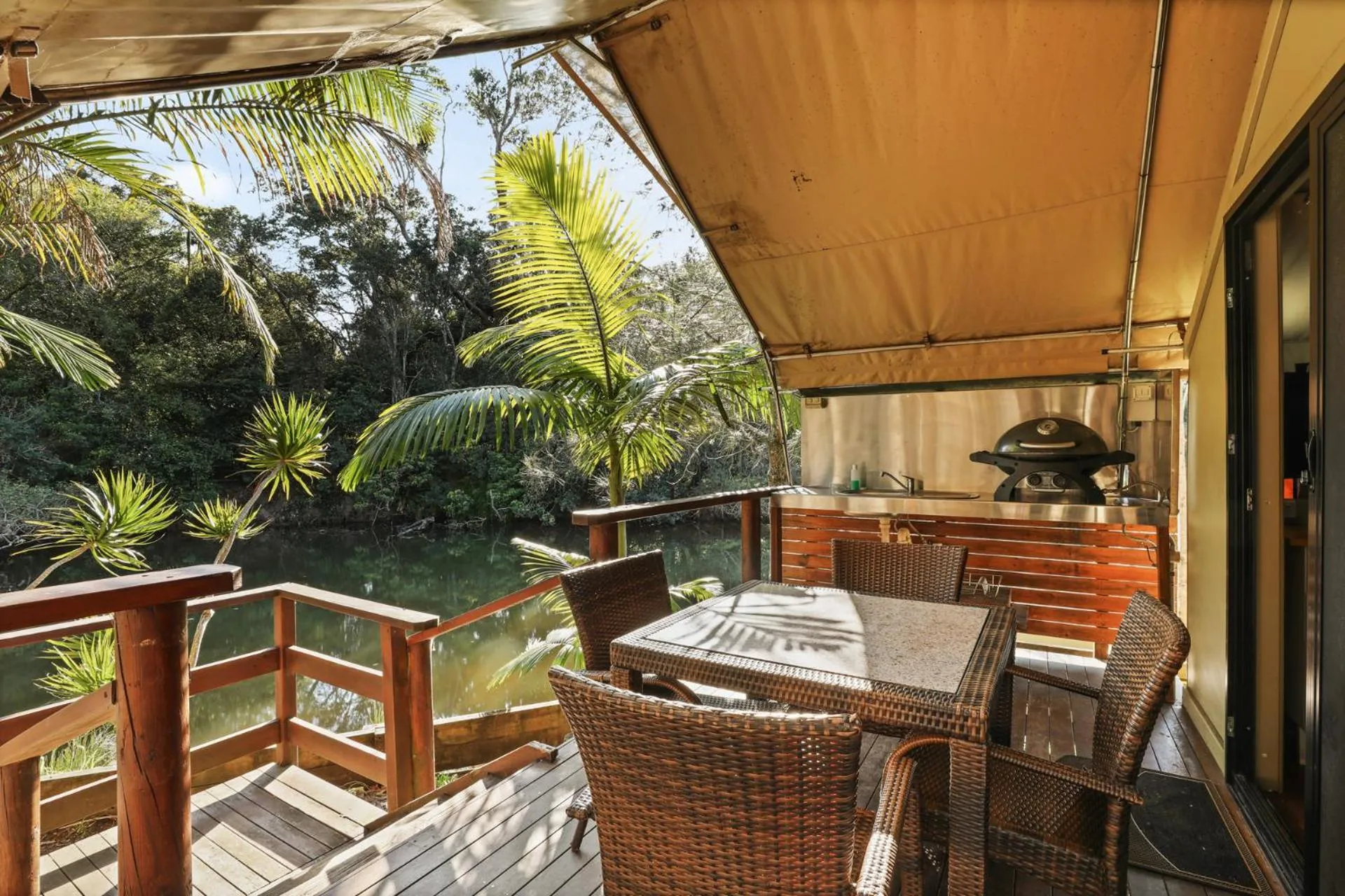 Seven Mile Beach Holiday Park