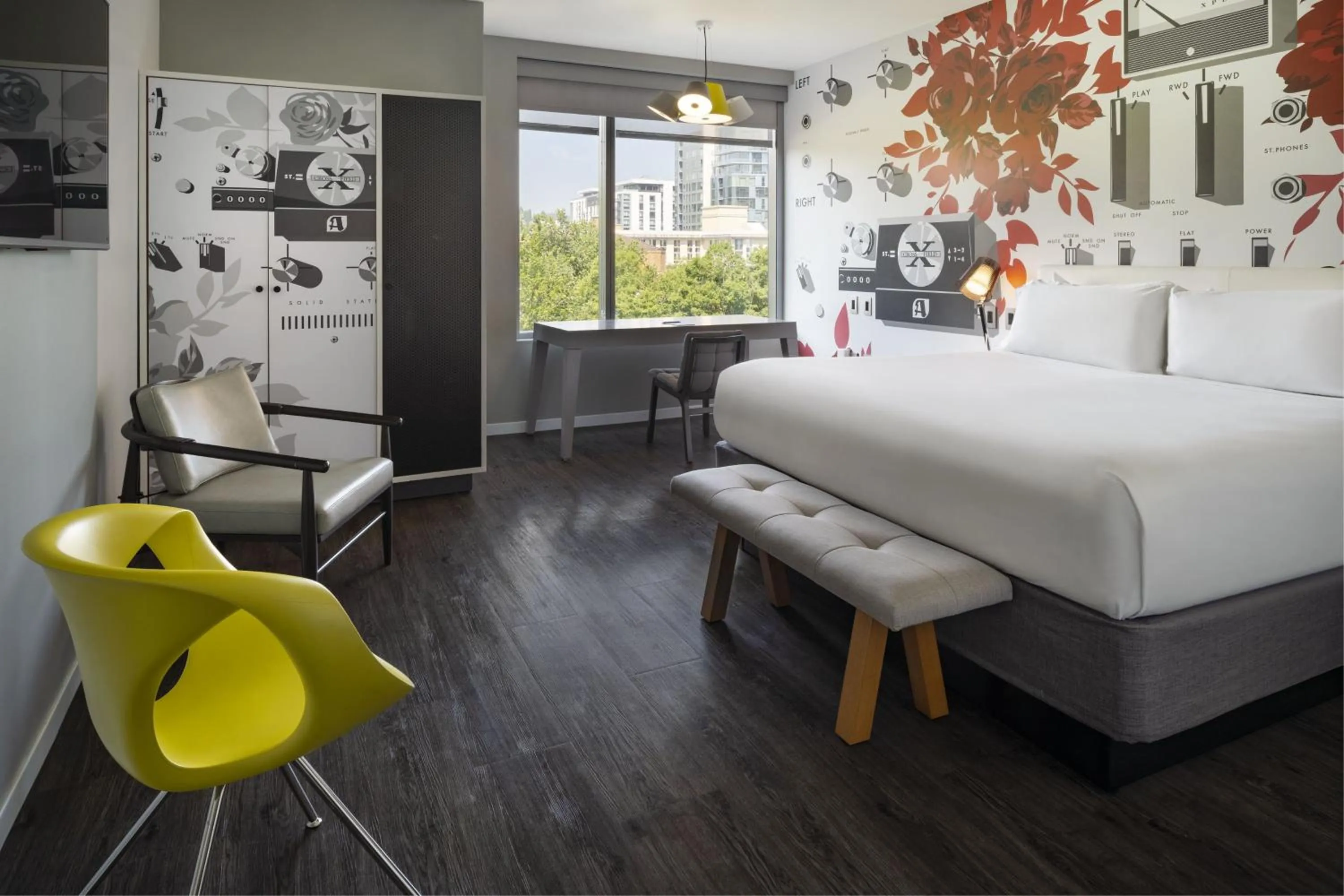 Photo of the whole room, Bed in Hotel Vance, Portland, a Tribute Portfolio Hotel