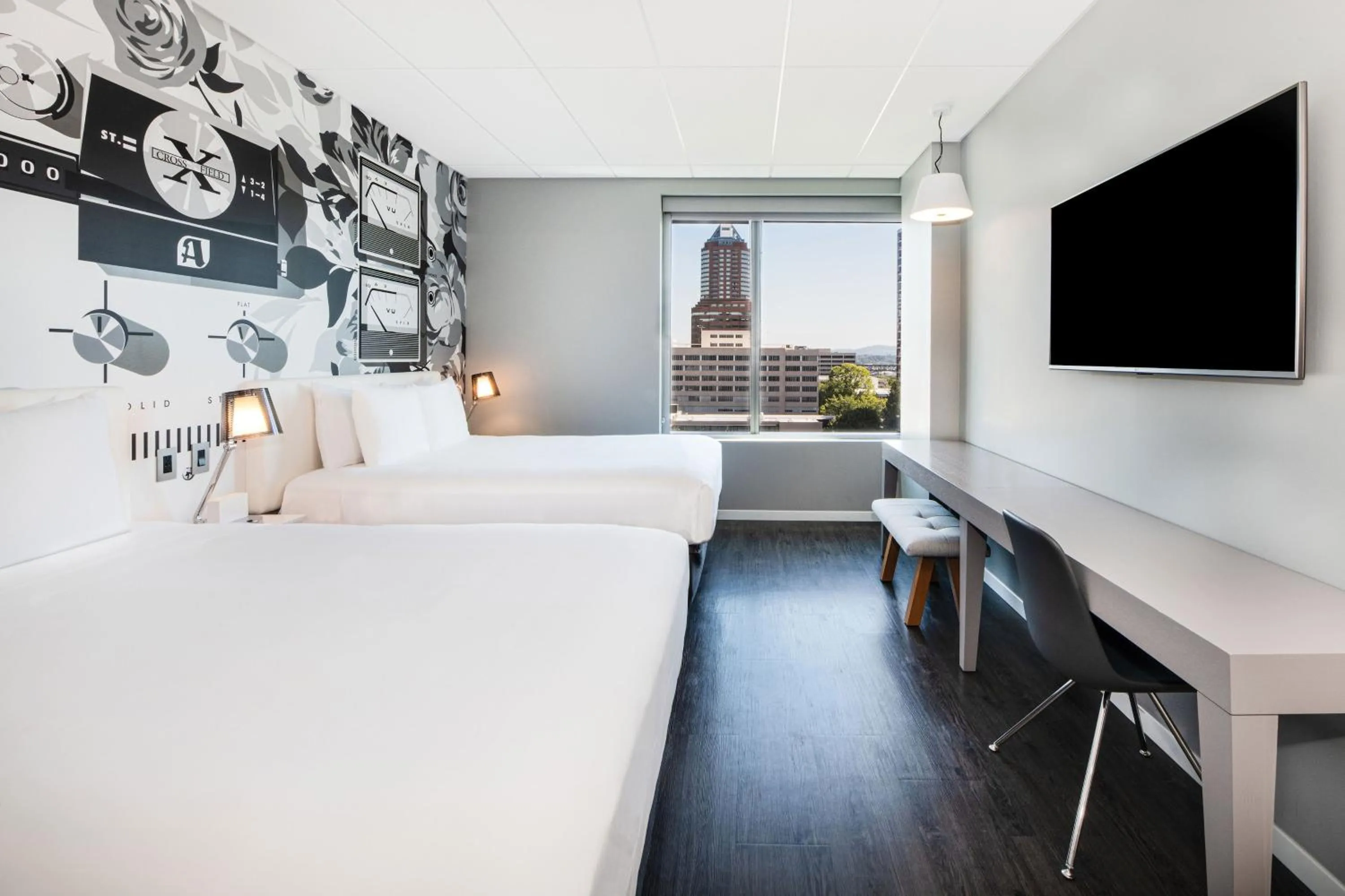 Photo of the whole room, Bed in Hotel Vance, Portland, a Tribute Portfolio Hotel