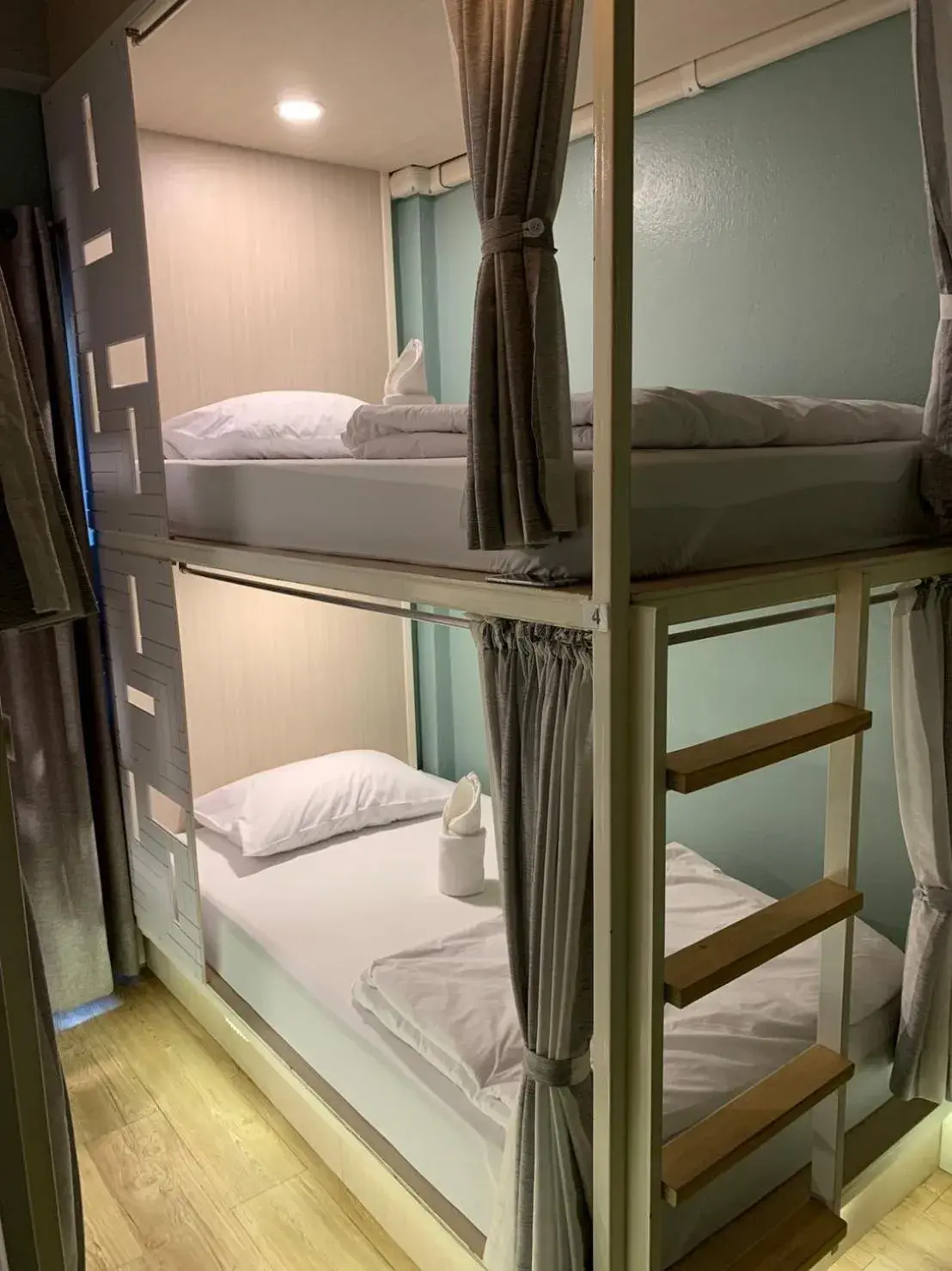 Bed in 4-Bed Mixed Dormitory Room in Busket Hostel Bed in 4-Bed Mixed Dormitory Room in Busket Hostel