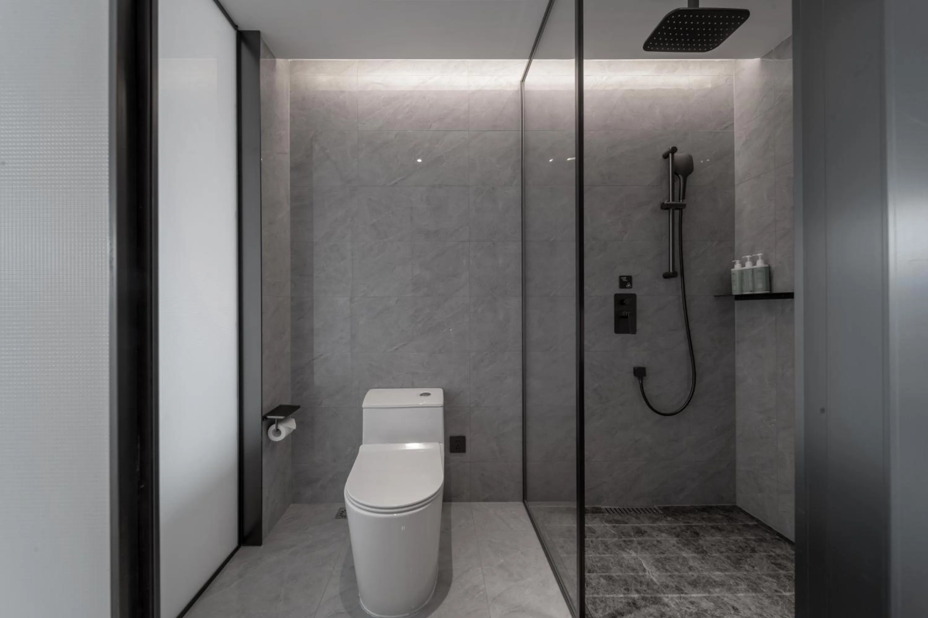 Shower in Manju Hotel Shaoxing Keqiao Wanda