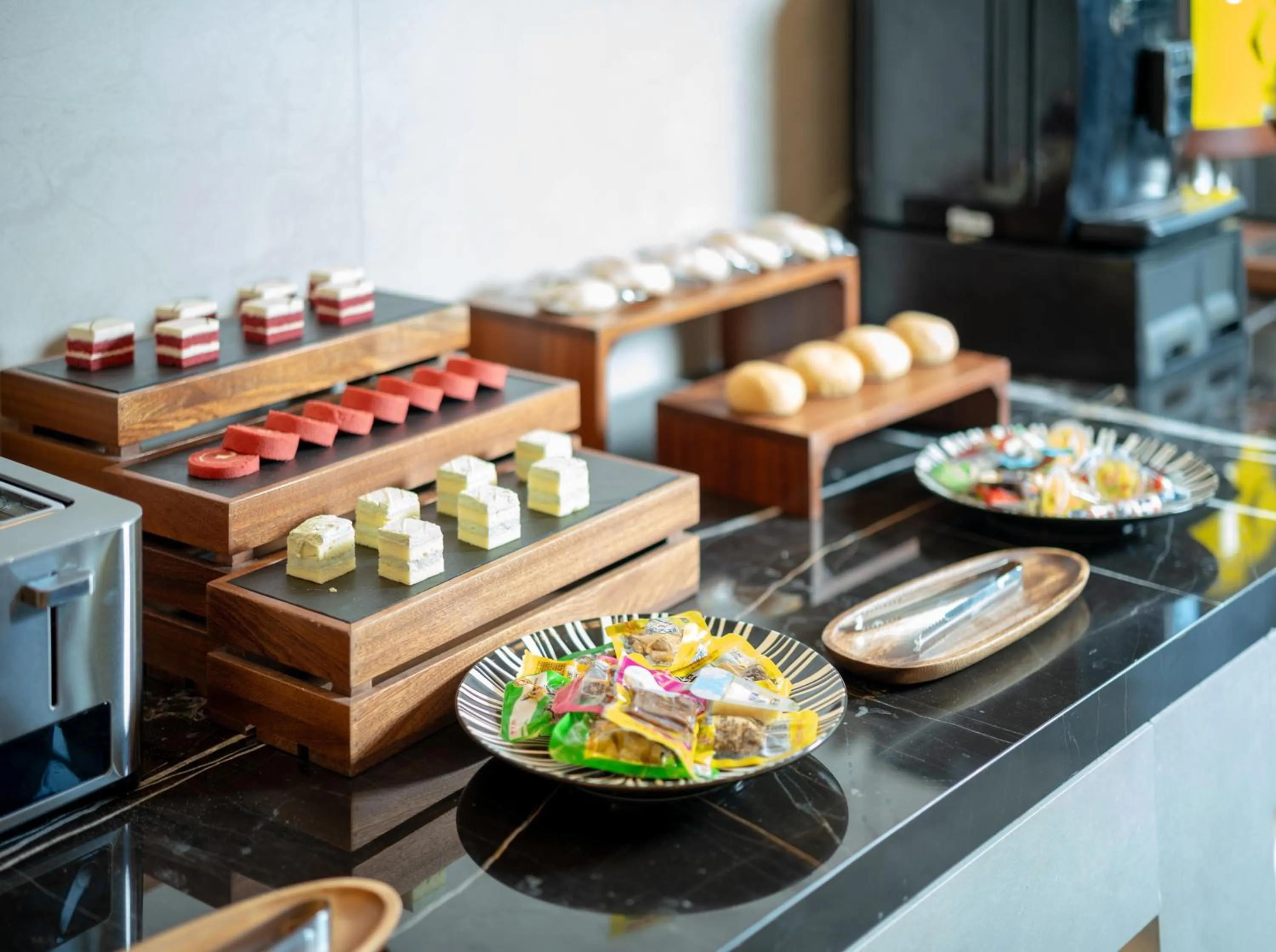 Restaurant/places to eat in Manju Hotel Shaoxing Keqiao Wanda