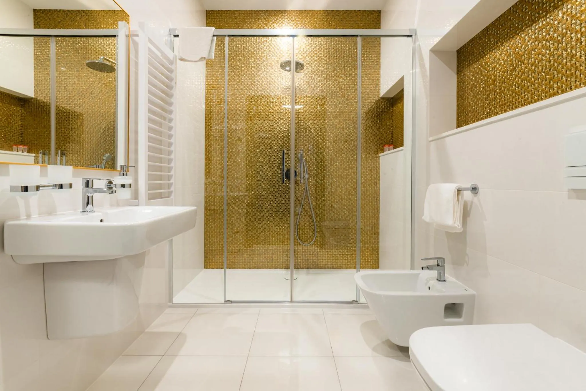 Shower in Hotel Nad Czernicą