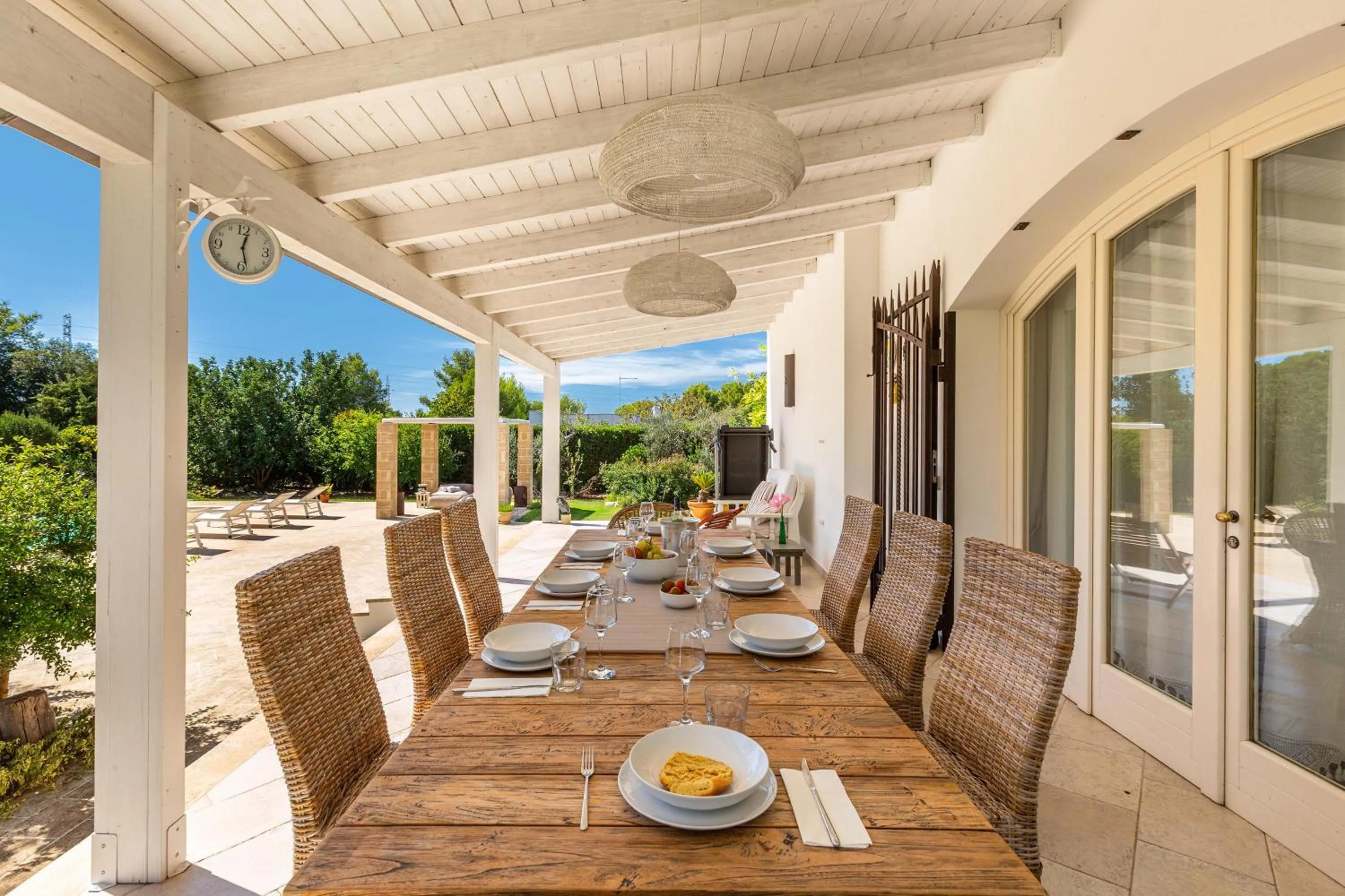 Dining area in Villa Chiara by Perle di Puglia