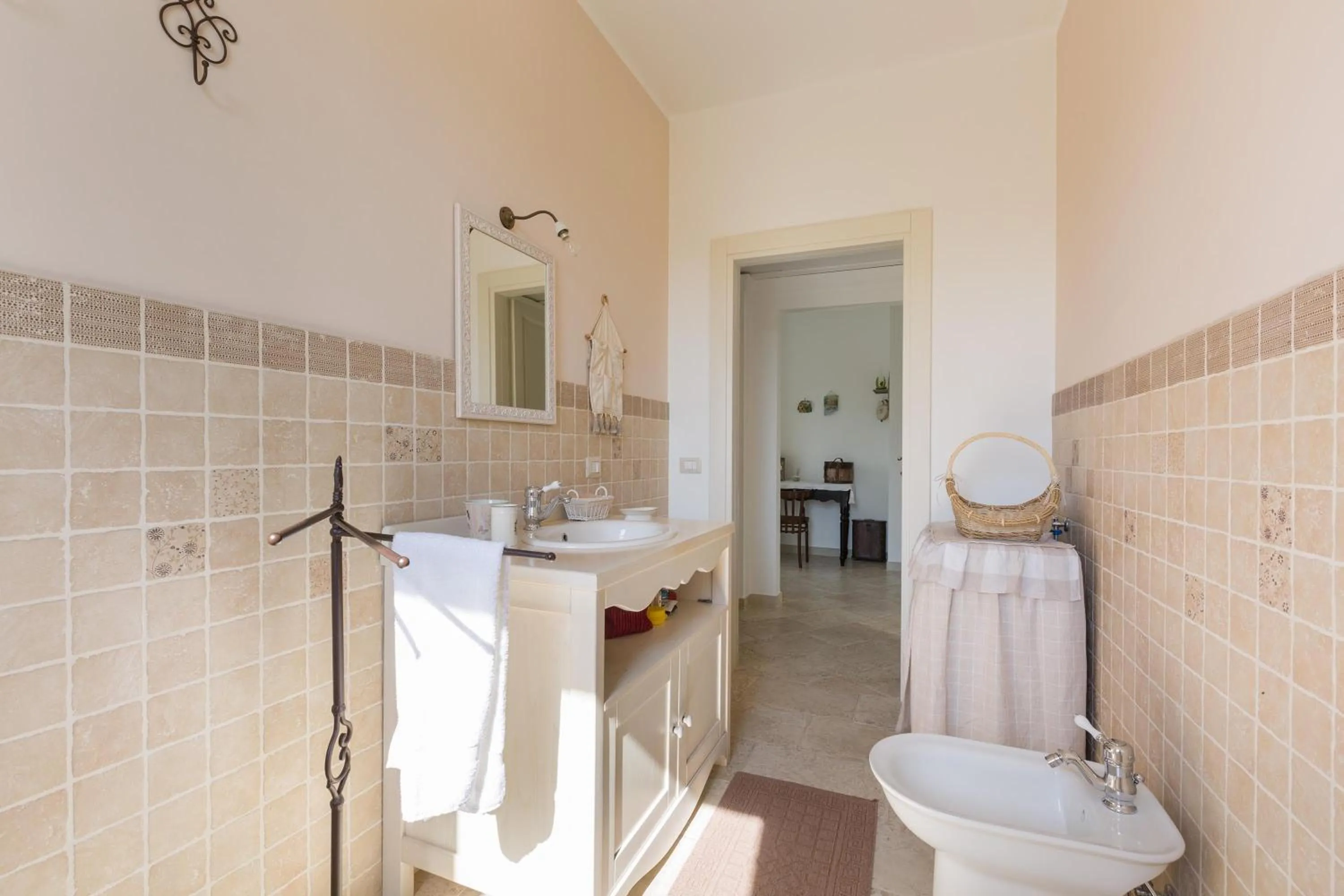 Bathroom in Villa Chiara by Perle di Puglia