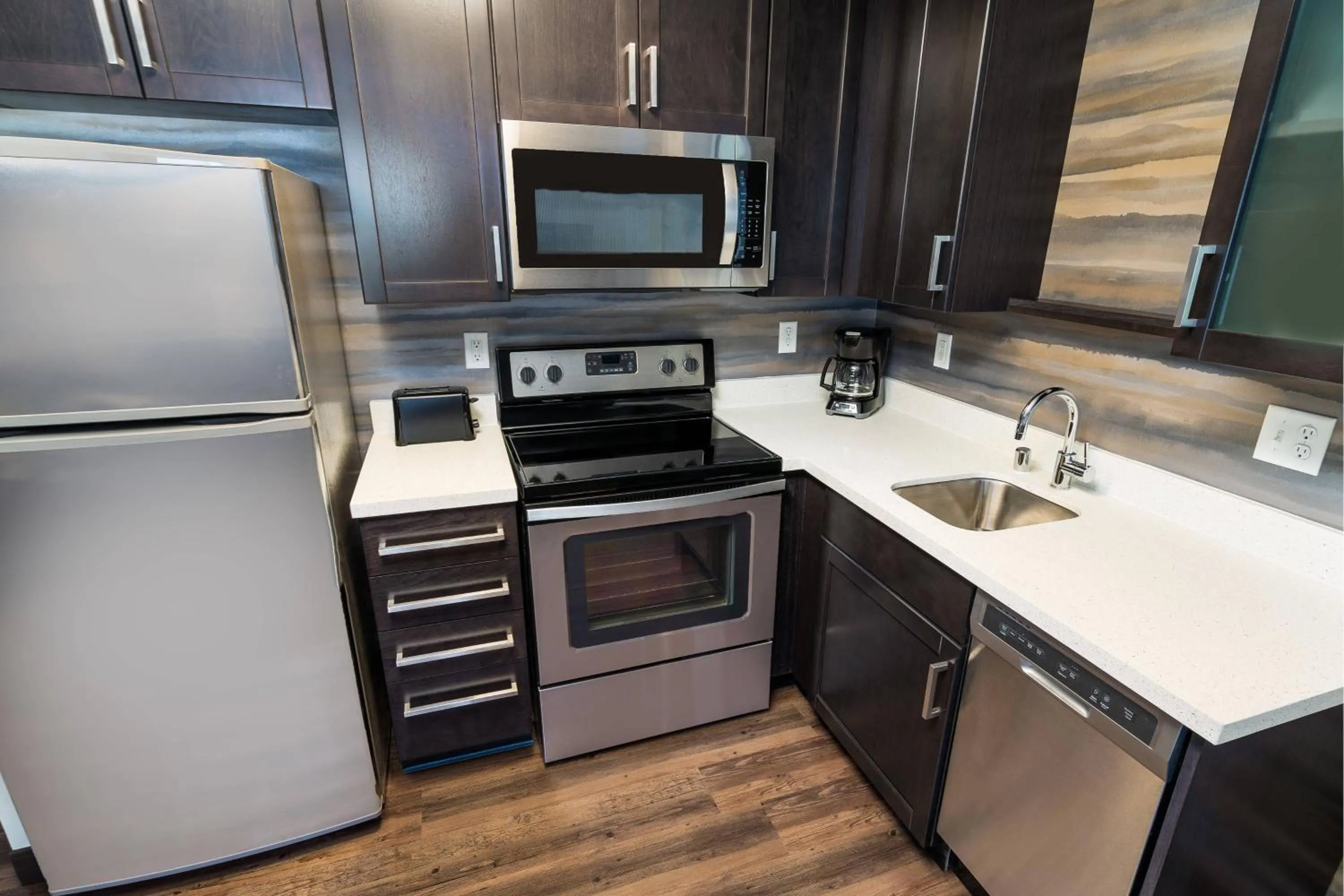 Kitchen or kitchenette in Residence Inn by Marriott Rocklin Roseville