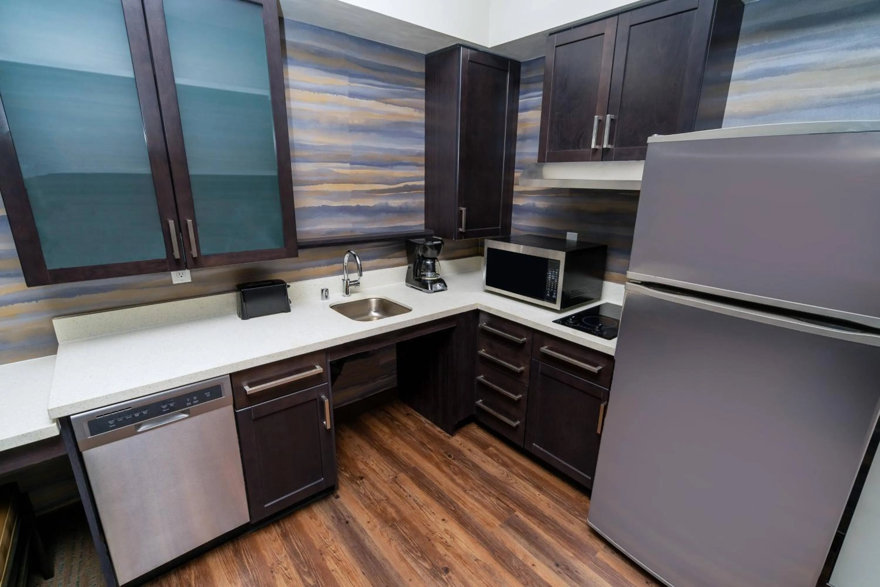 Kitchen or kitchenette in Residence Inn by Marriott Rocklin Roseville