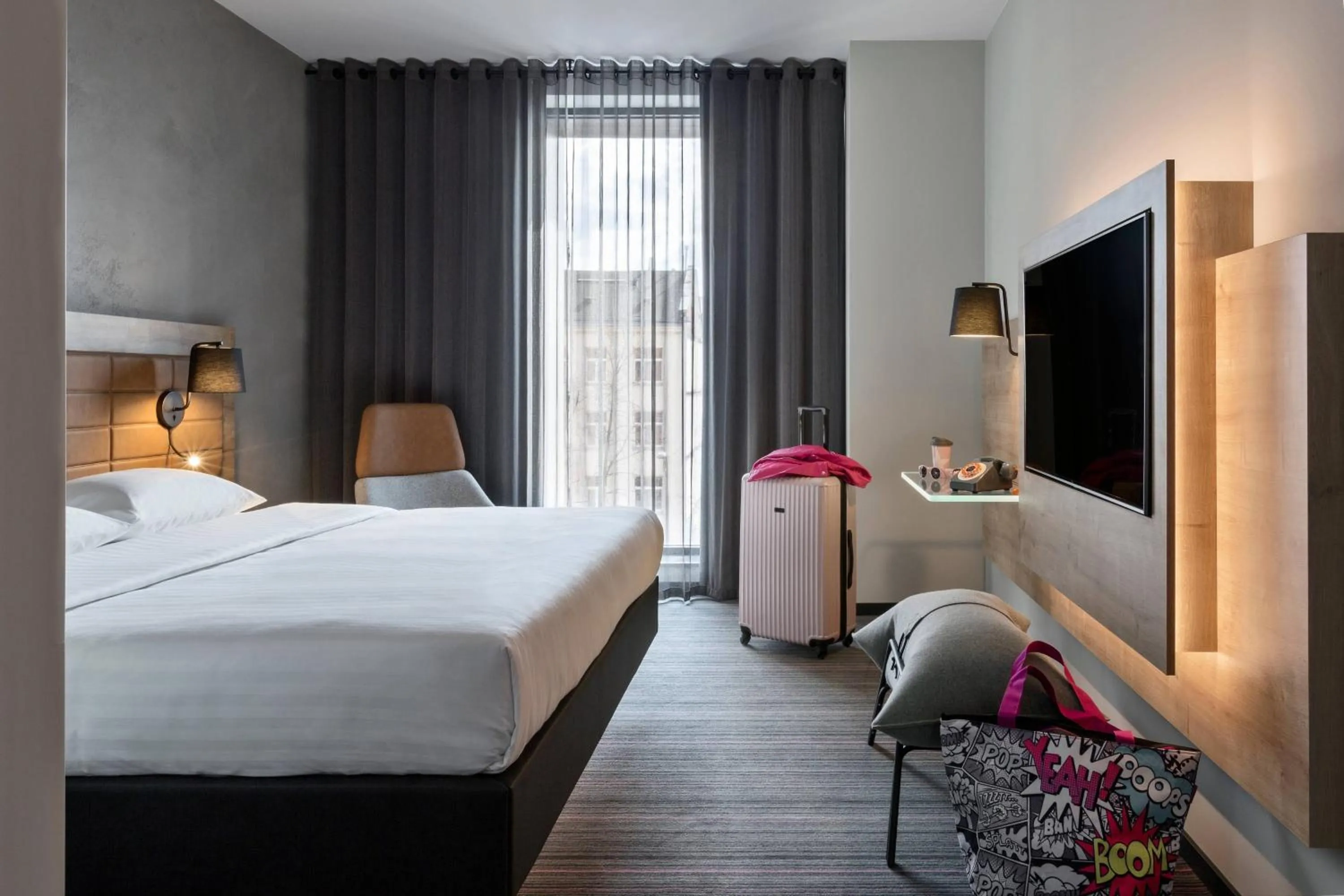 Photo of the whole room, Bed in Moxy Warsaw Praga
