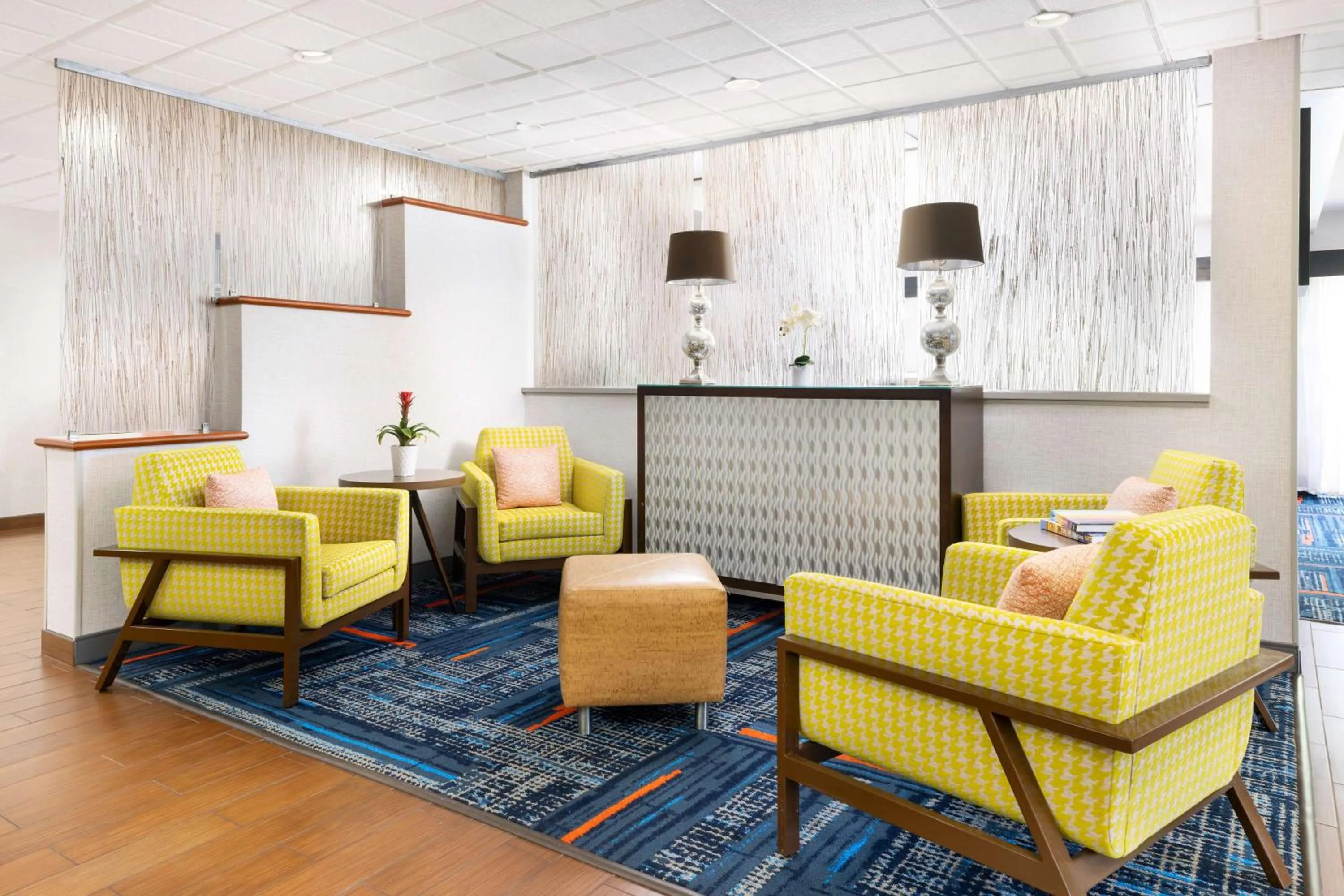 Lobby or reception in Hampton Inn Naples-Central