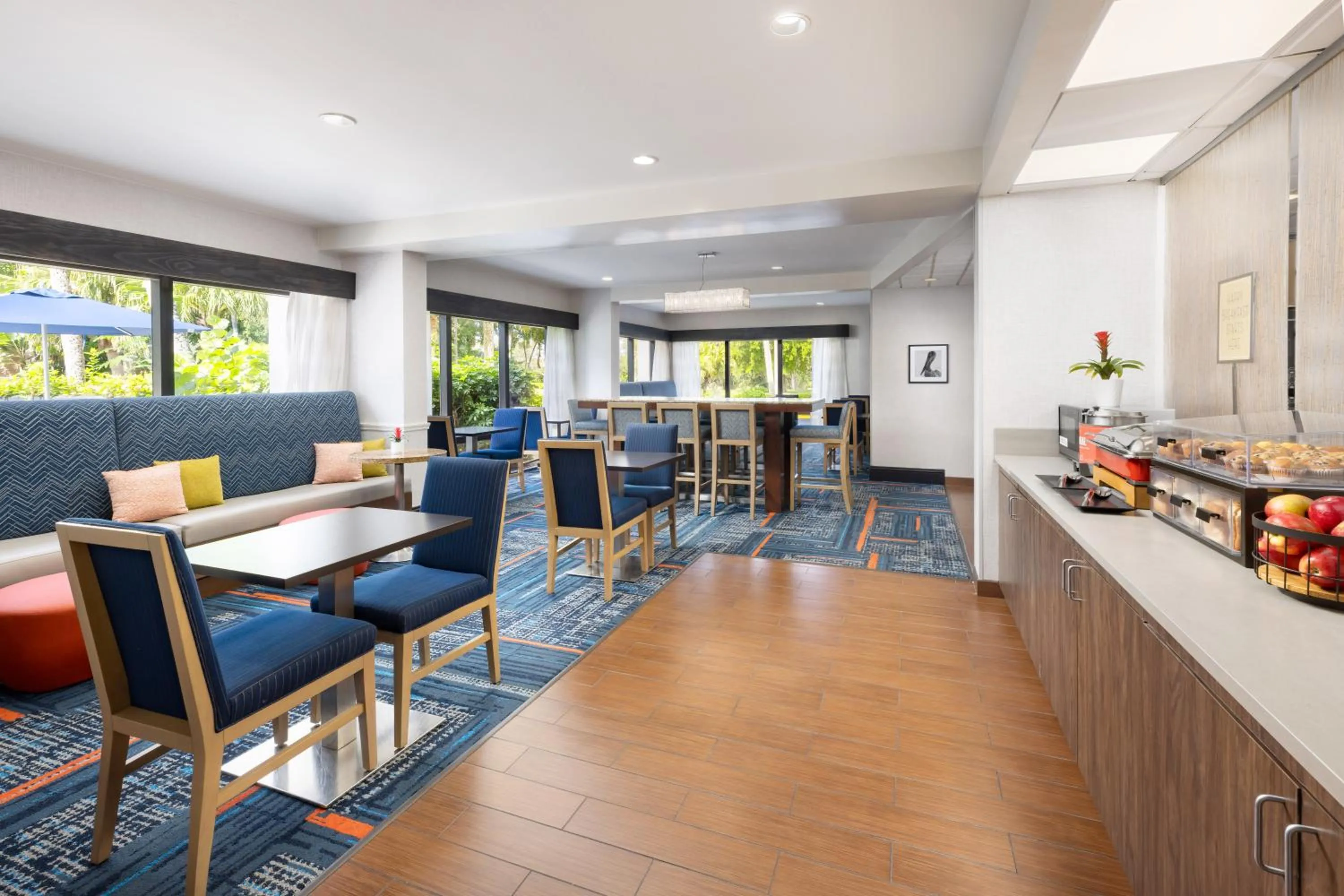 Breakfast in Hampton Inn Naples-Central