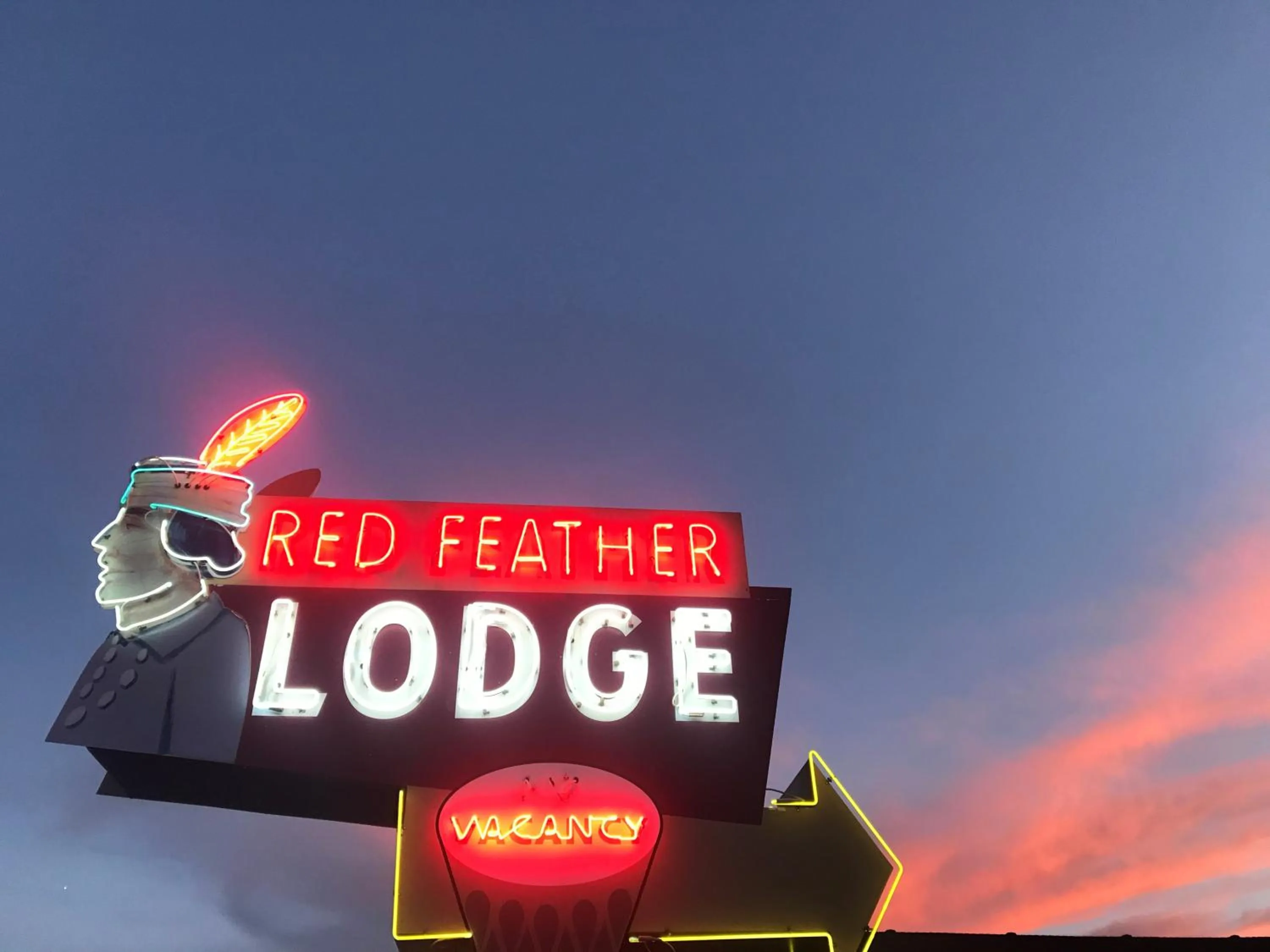Logo/Certificate/Sign in Red Feather Lodge/Hotel