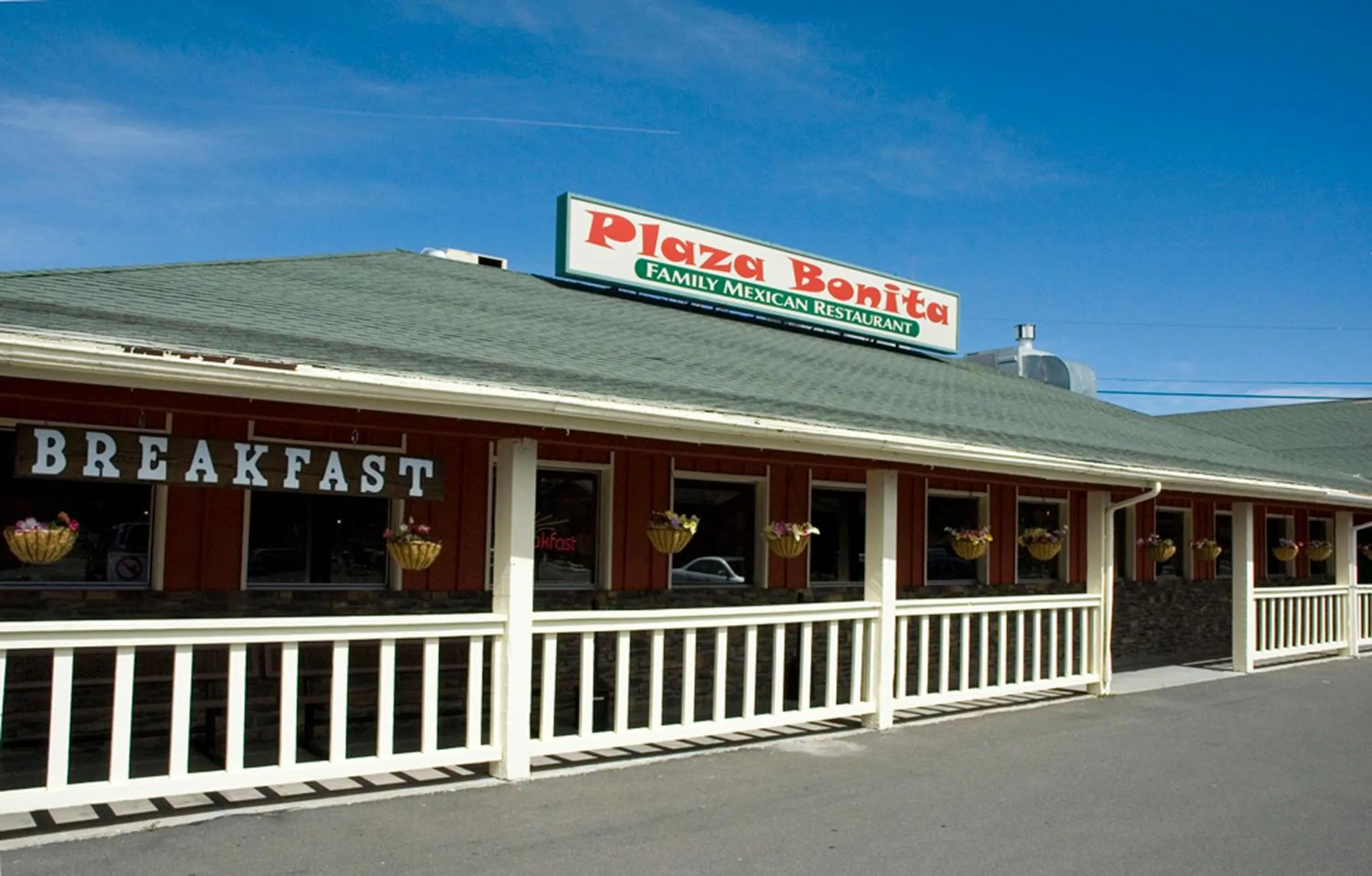 Restaurant/places to eat in Red Feather Lodge/Hotel