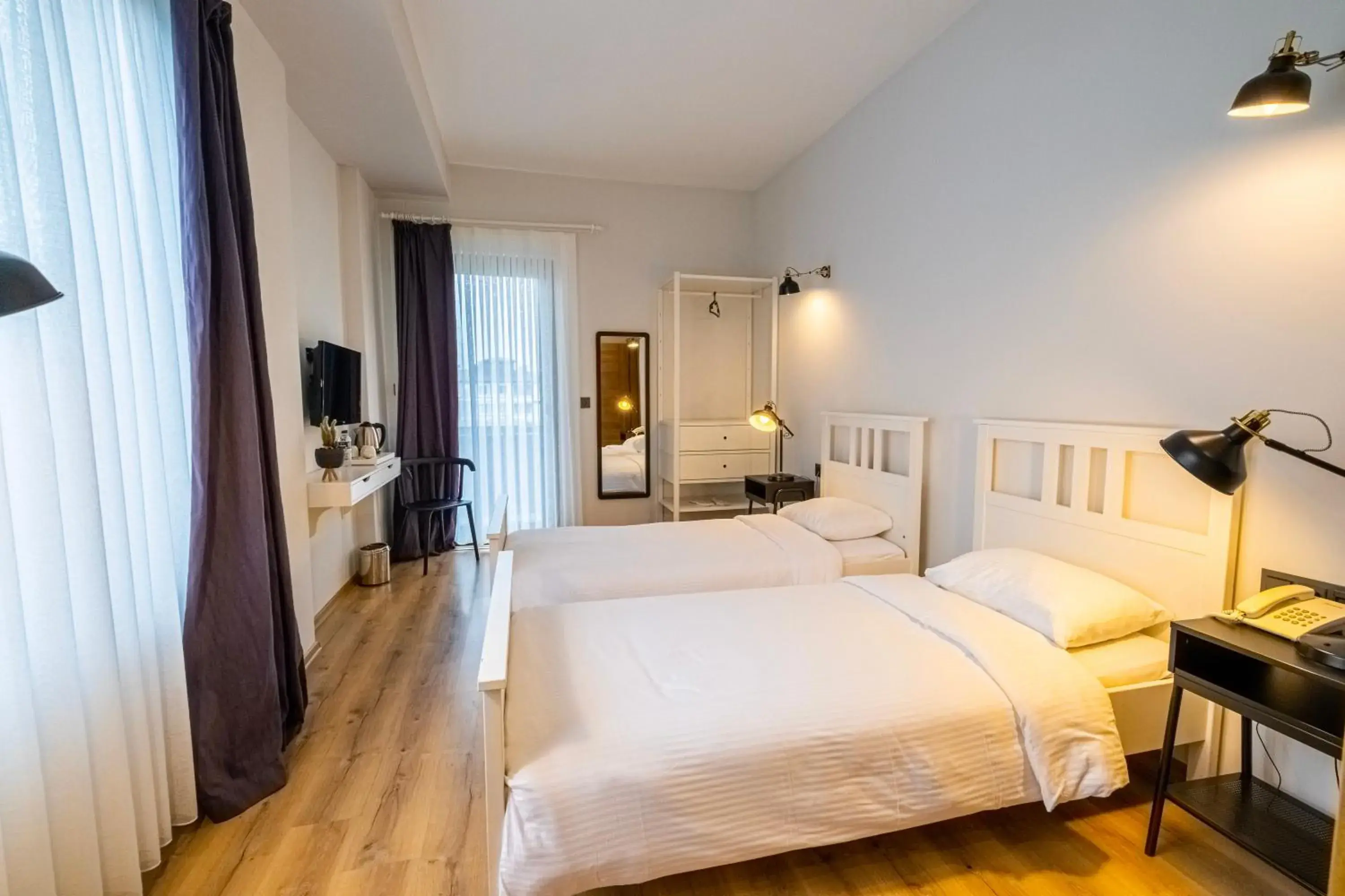 Twin Room with Balcony in Eleia Hotel İznik Twin Room with Balcony in Eleia Hotel İznik