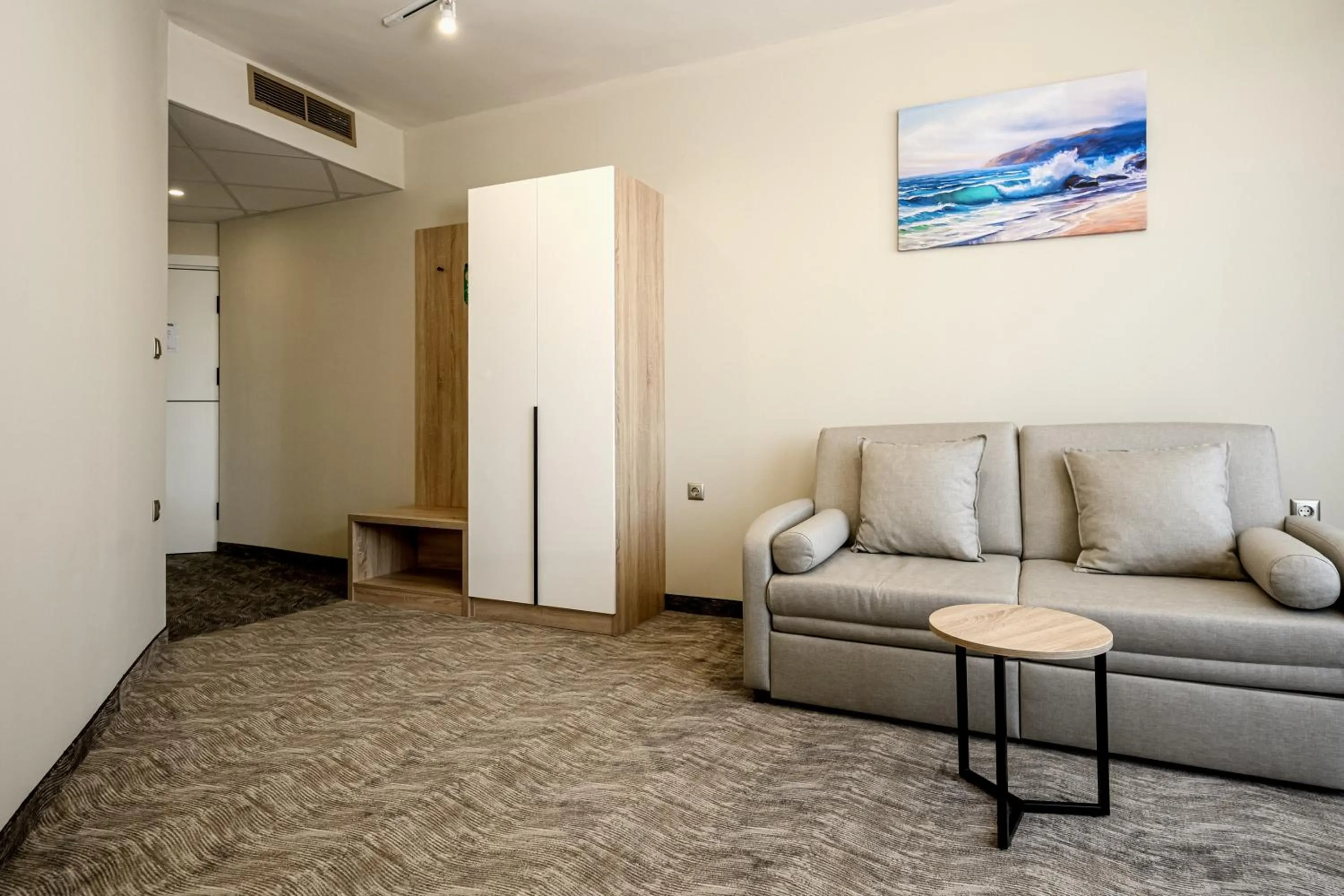 Photo of the whole room in Hotel Laguna Park Sunrise