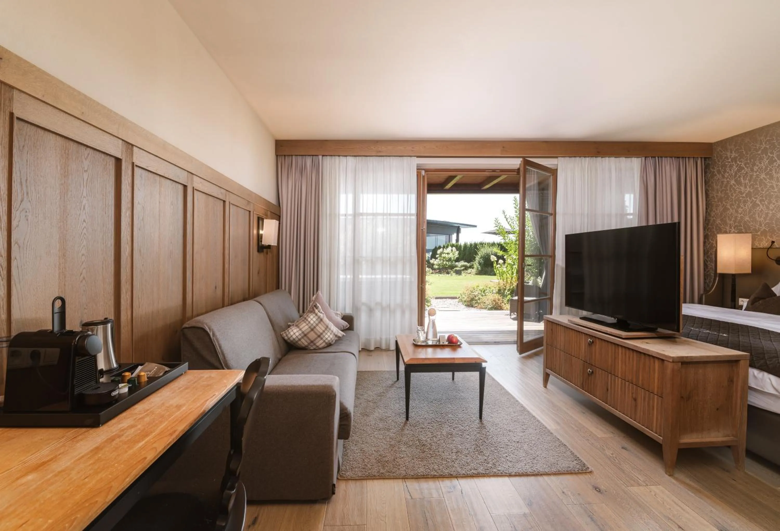 Double Room with Spa Bath in Chalet Mirabell