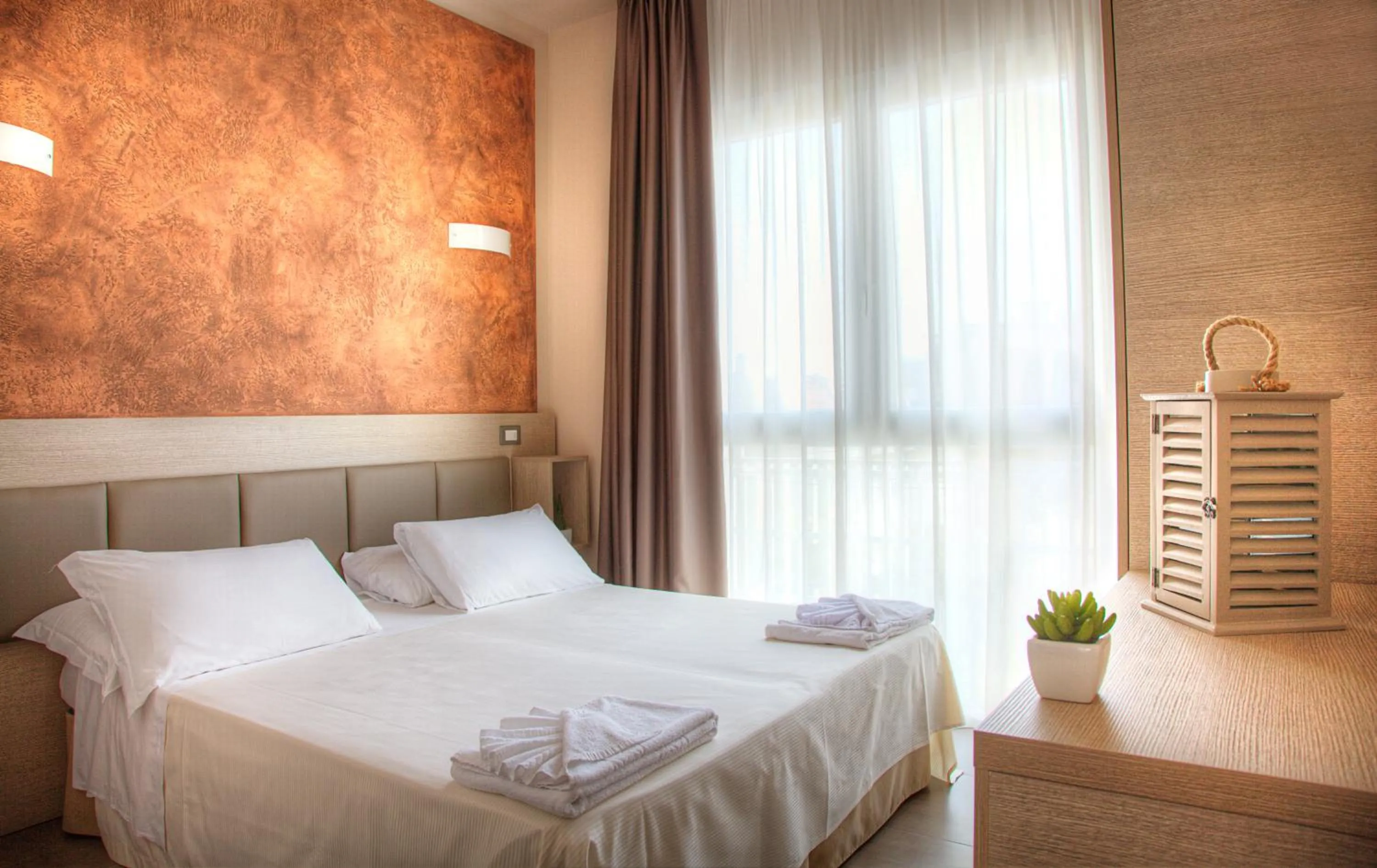 Bedroom, Bed in Hotel Helvetia