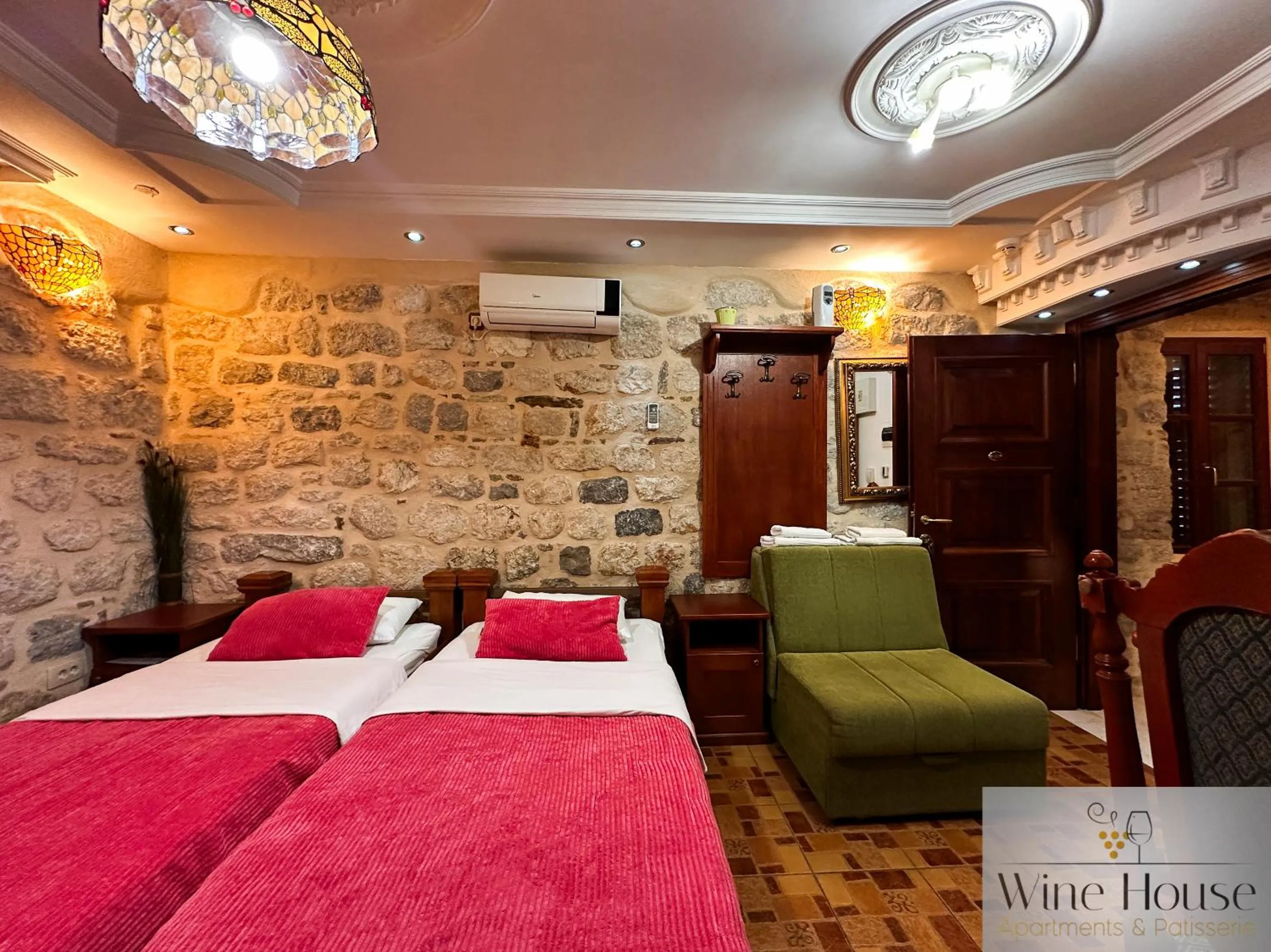 Bed in Apartments Wine House Old Town