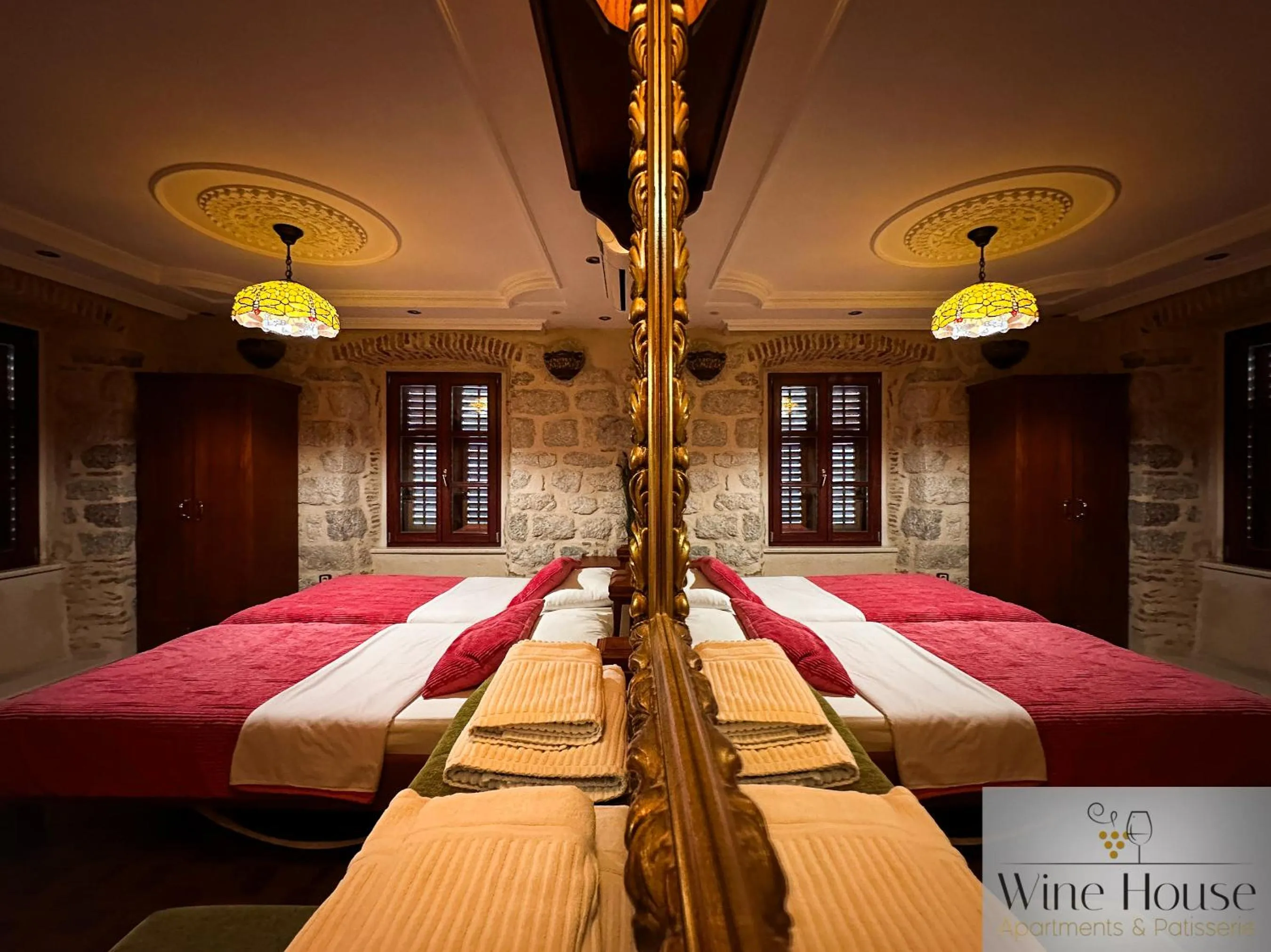 Bed in Apartments Wine House Old Town