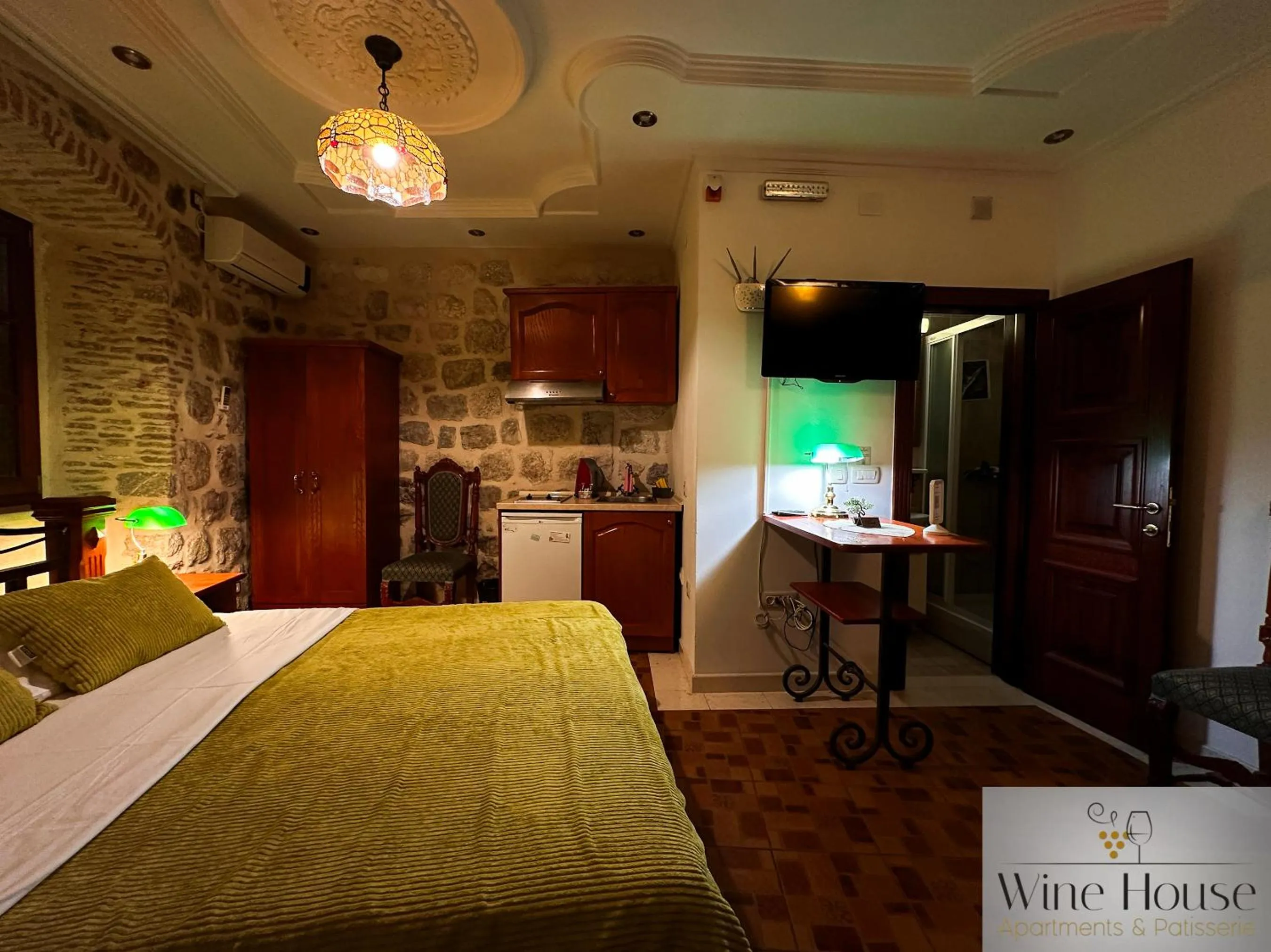 Bed in Apartments Wine House Old Town