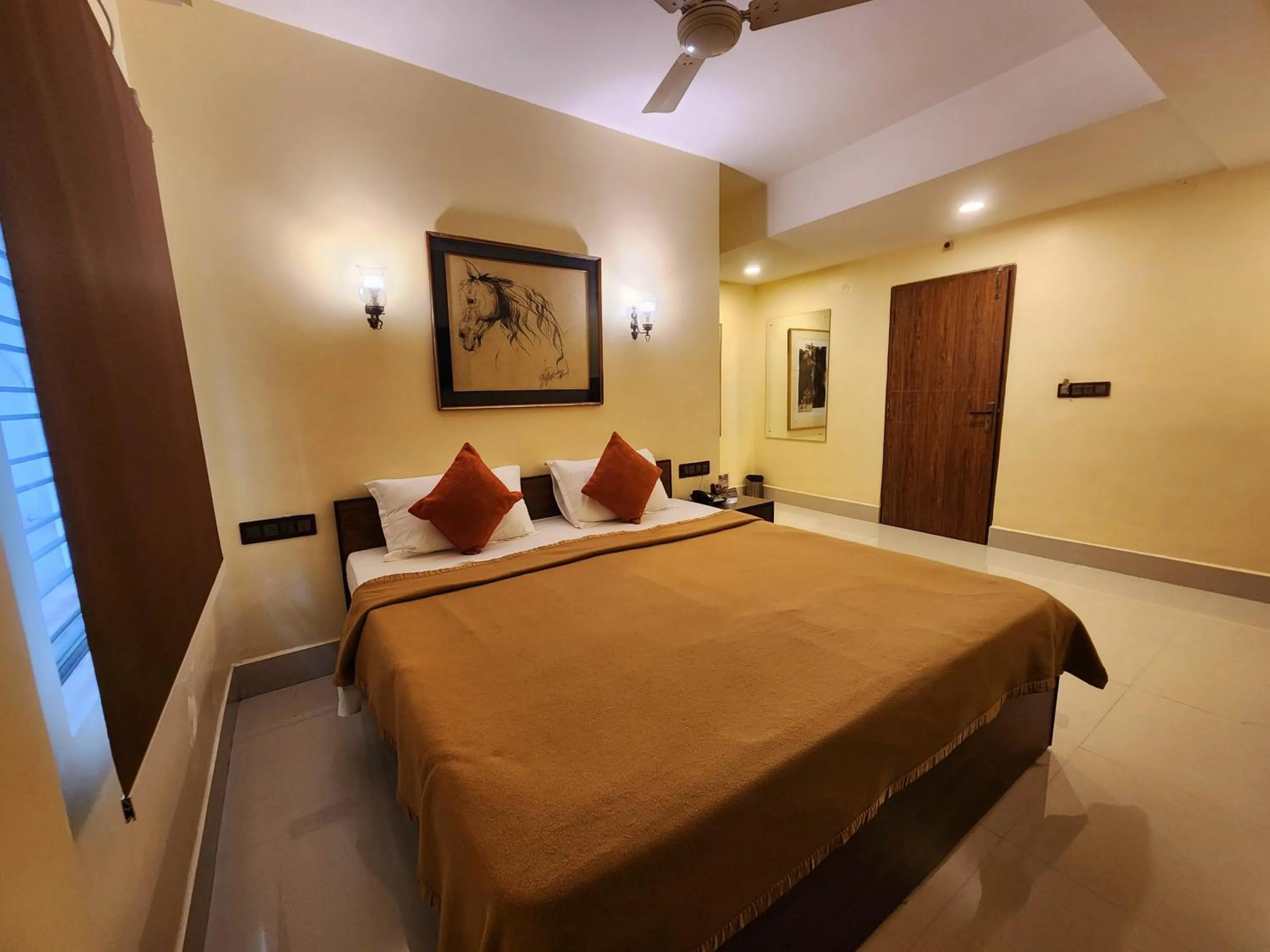 Bed in Wise Owl Comfotel