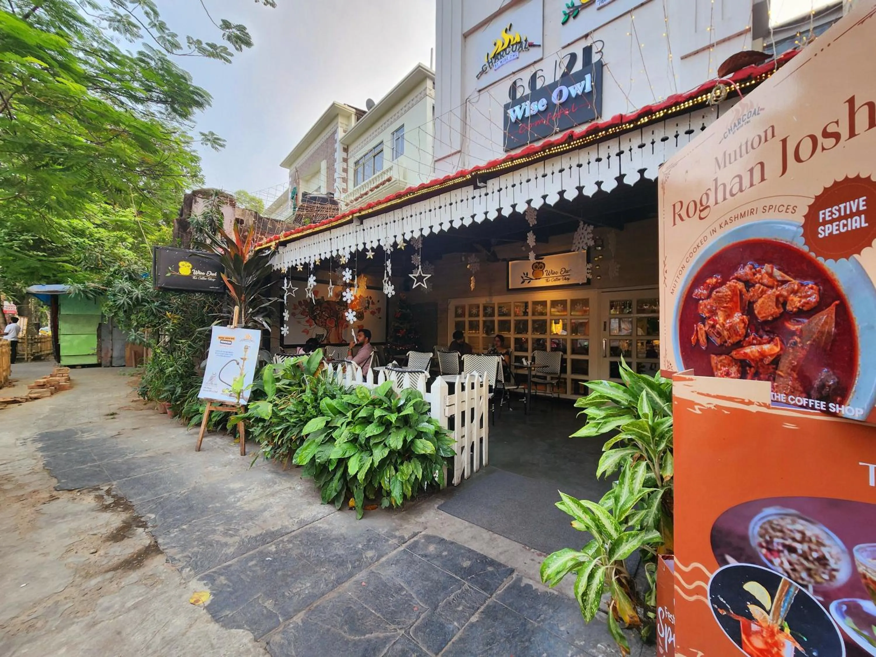 Property building in Wise Owl Comfotel