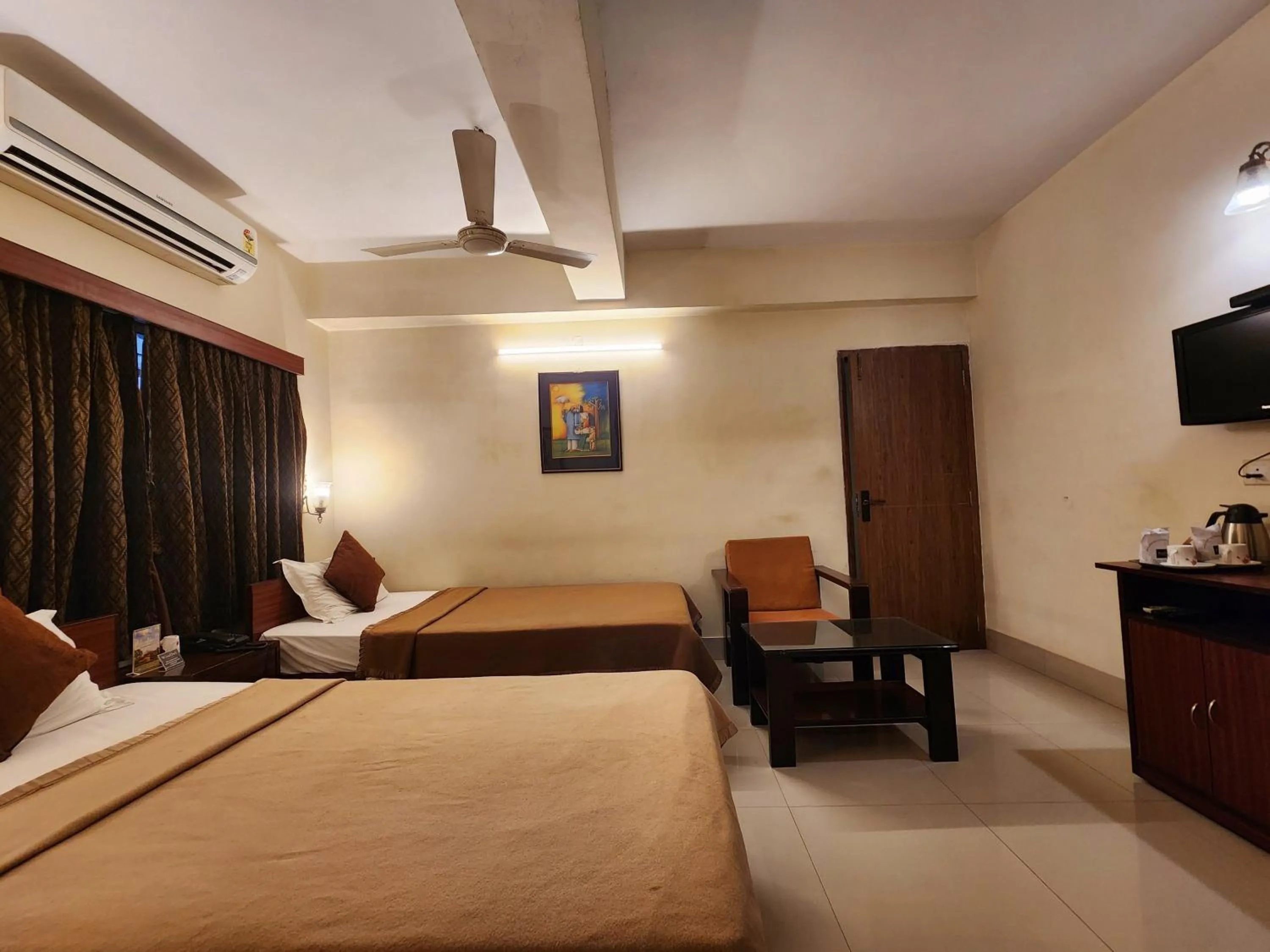 Bed in Wise Owl Comfotel