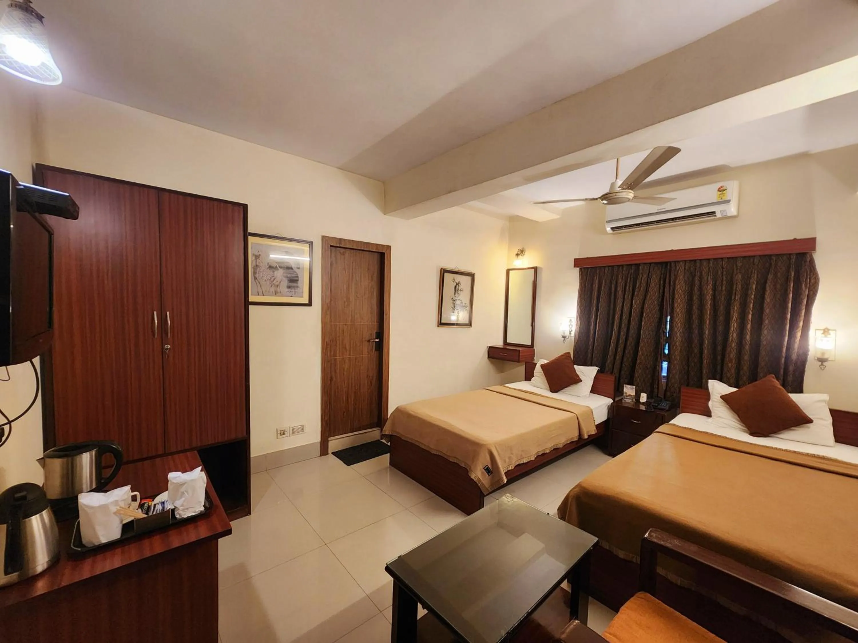 Bed in Wise Owl Comfotel