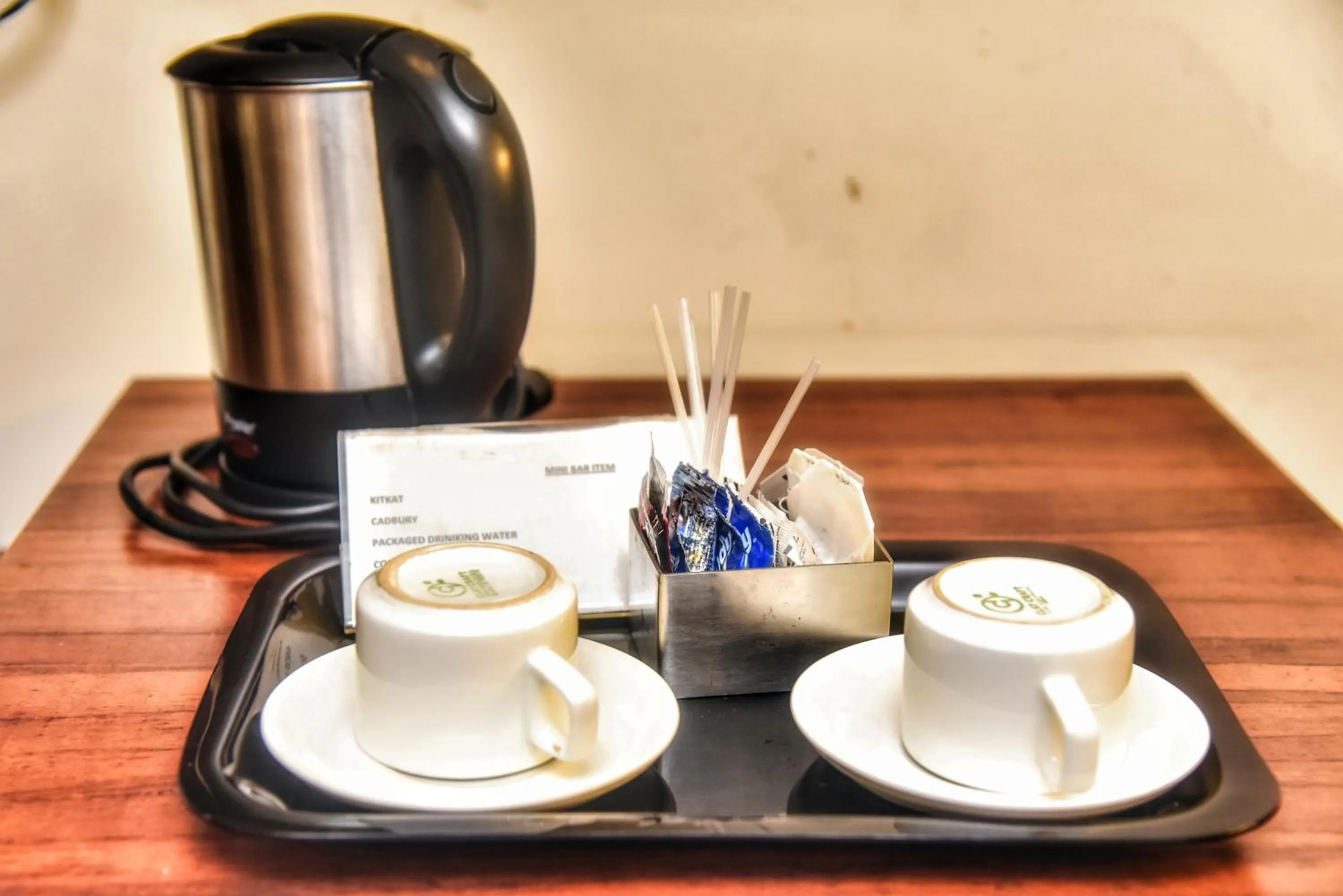 Coffee/tea facilities in Wise Owl Comfotel