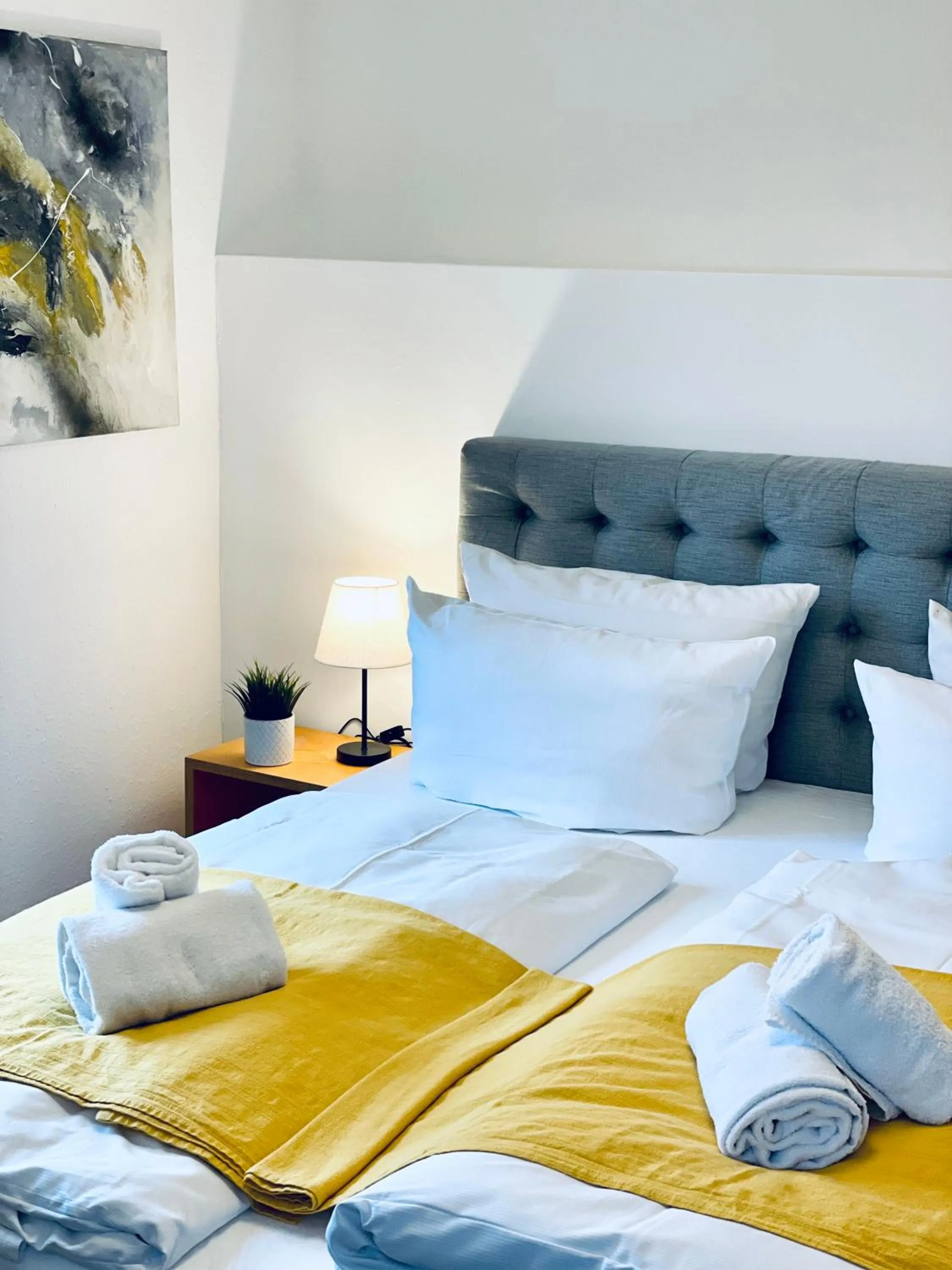 Bed in Hotel & Restaurant Grüner Baum Merzhausen