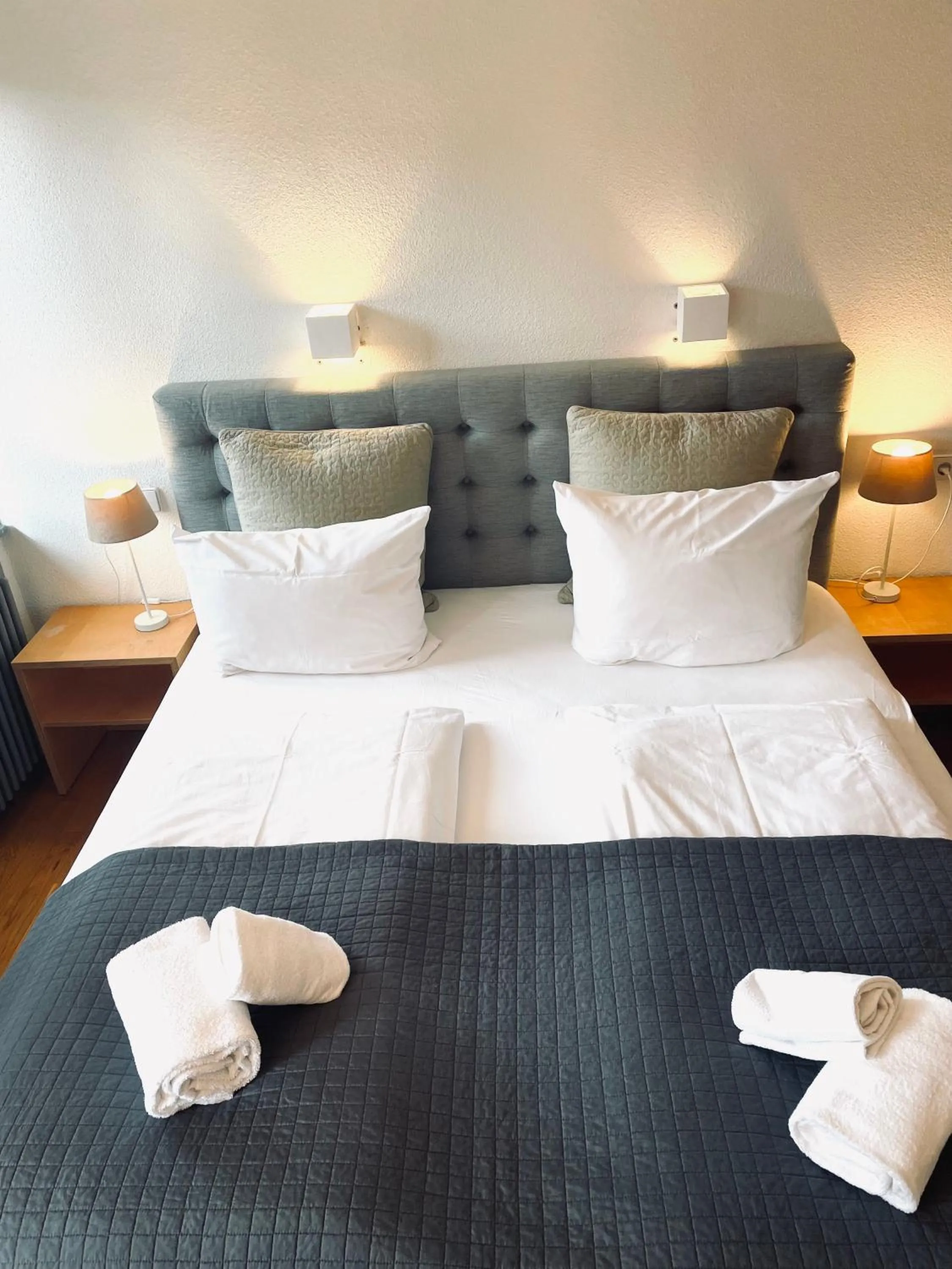 Bed in Hotel & Restaurant Grüner Baum Merzhausen