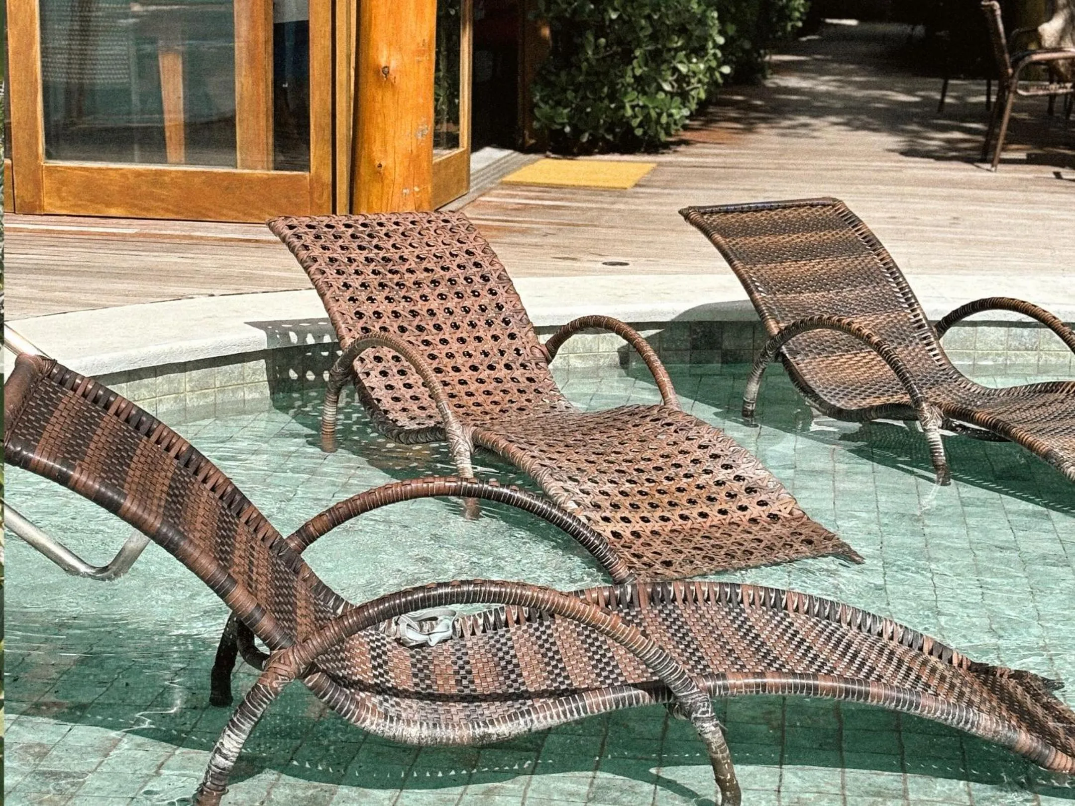 Swimming pool in Carambola Hotel