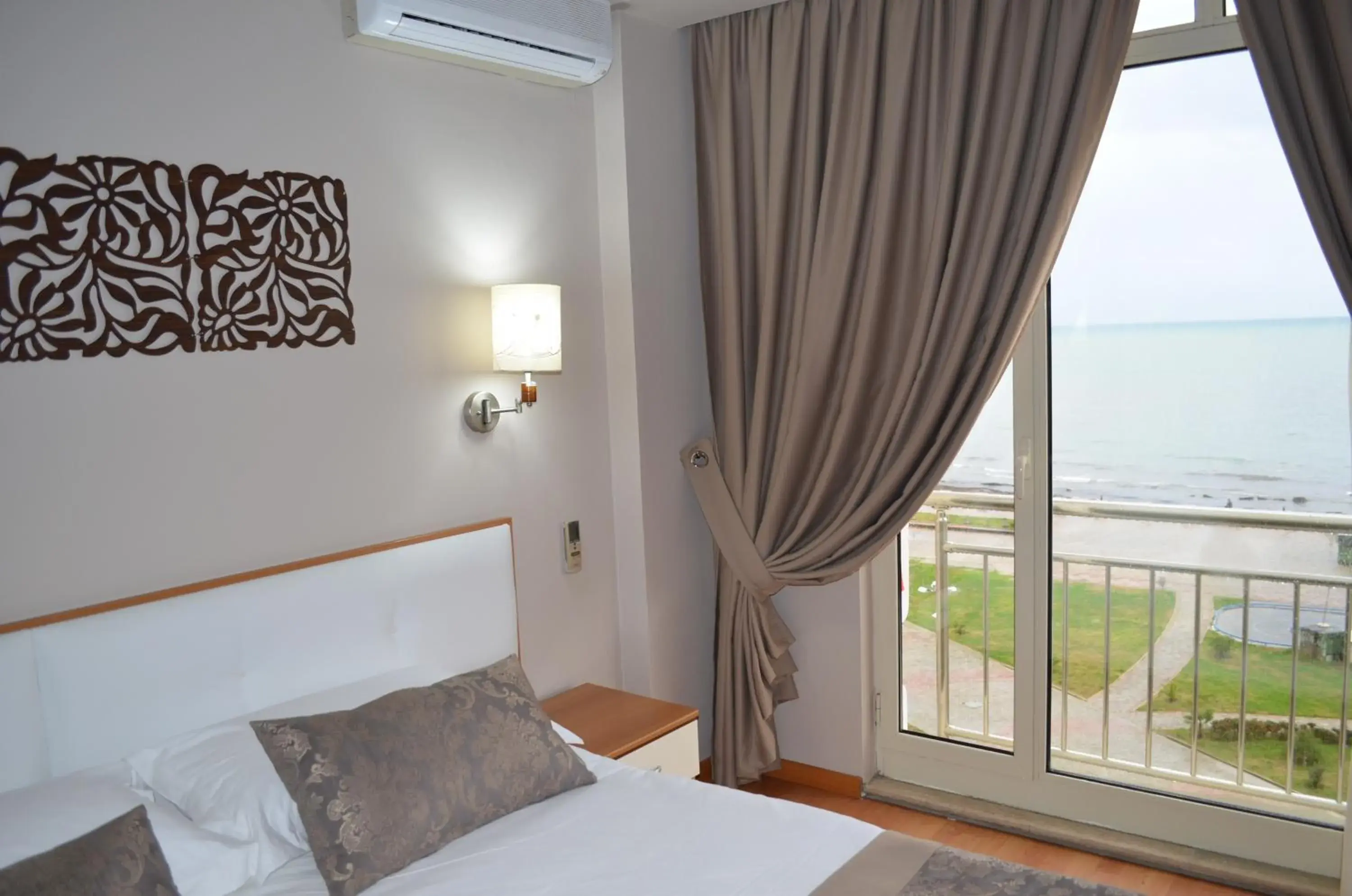 Double Room with Sea View in Hotel Arvi Double Room with Sea View in Hotel Arvi